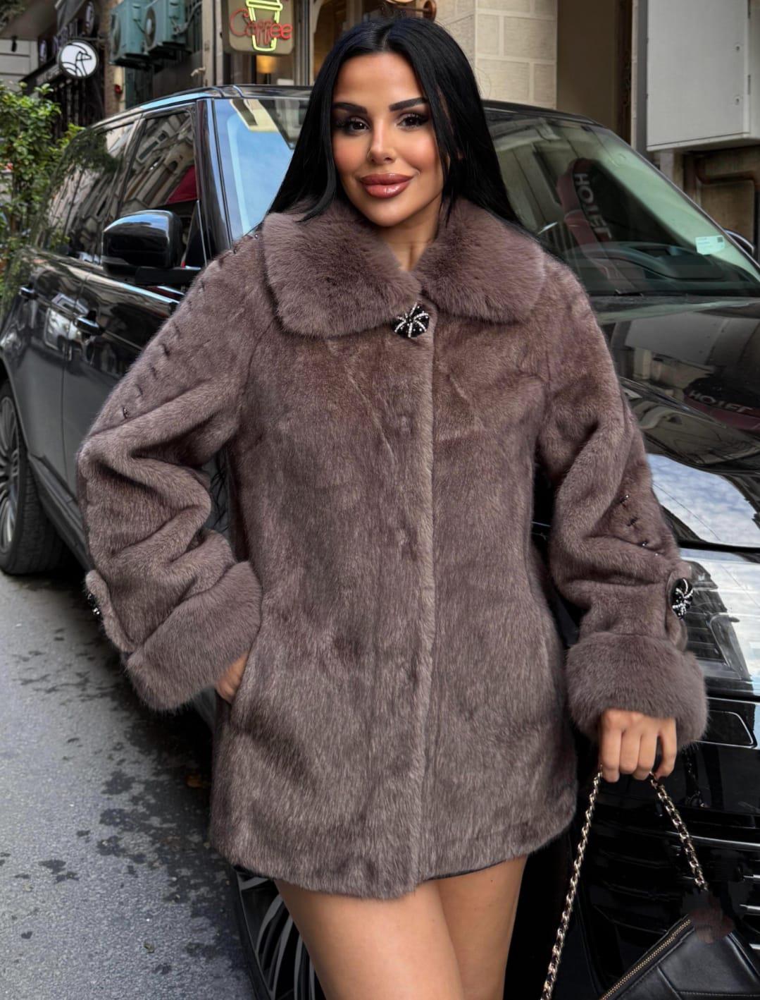 ELLA KÜRK