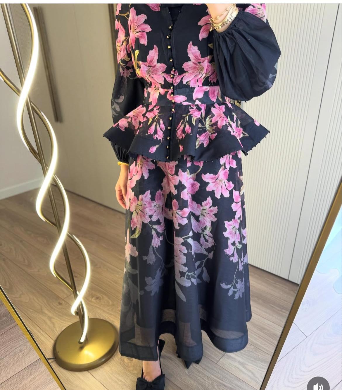 FLORA NOIR SUIT
