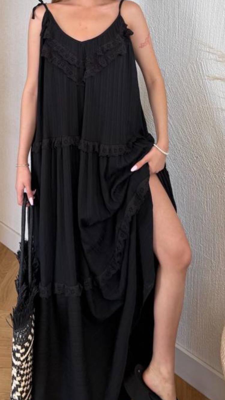 Siyah maxi boy fırfırlı elbise