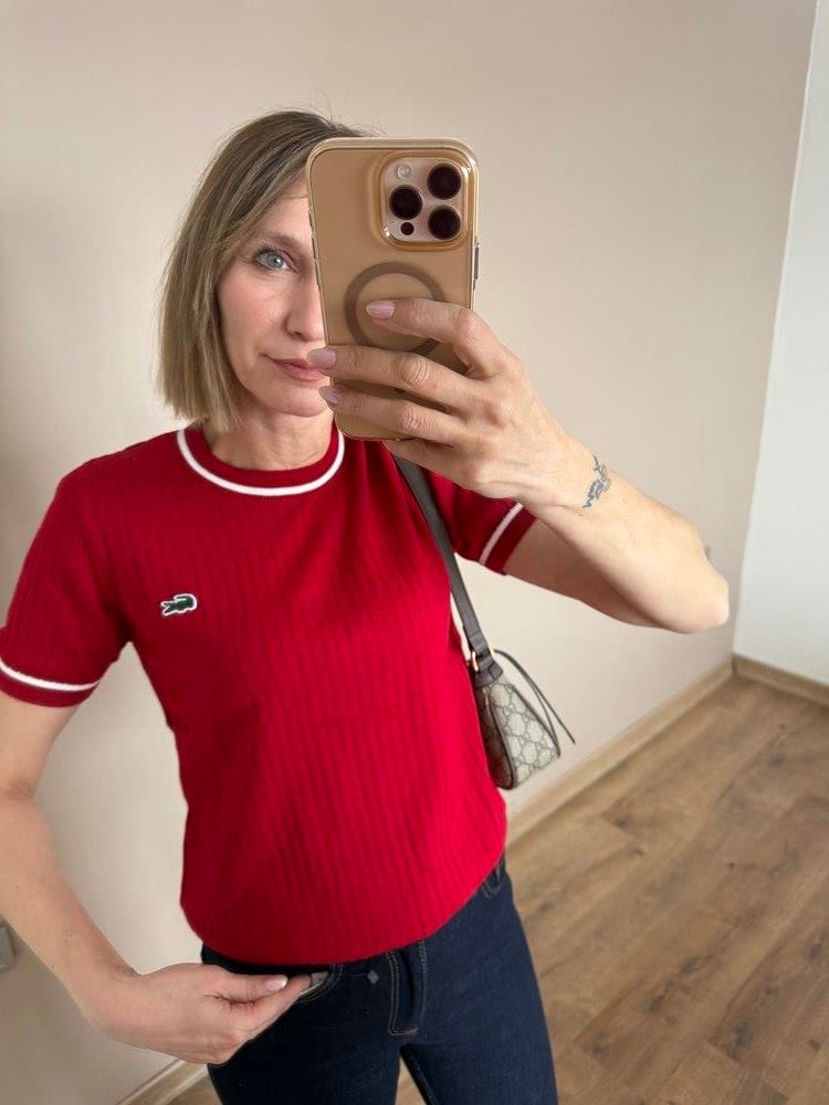 Alev Kırmızı Nakış Ve Çizgi Detaylı Bluz