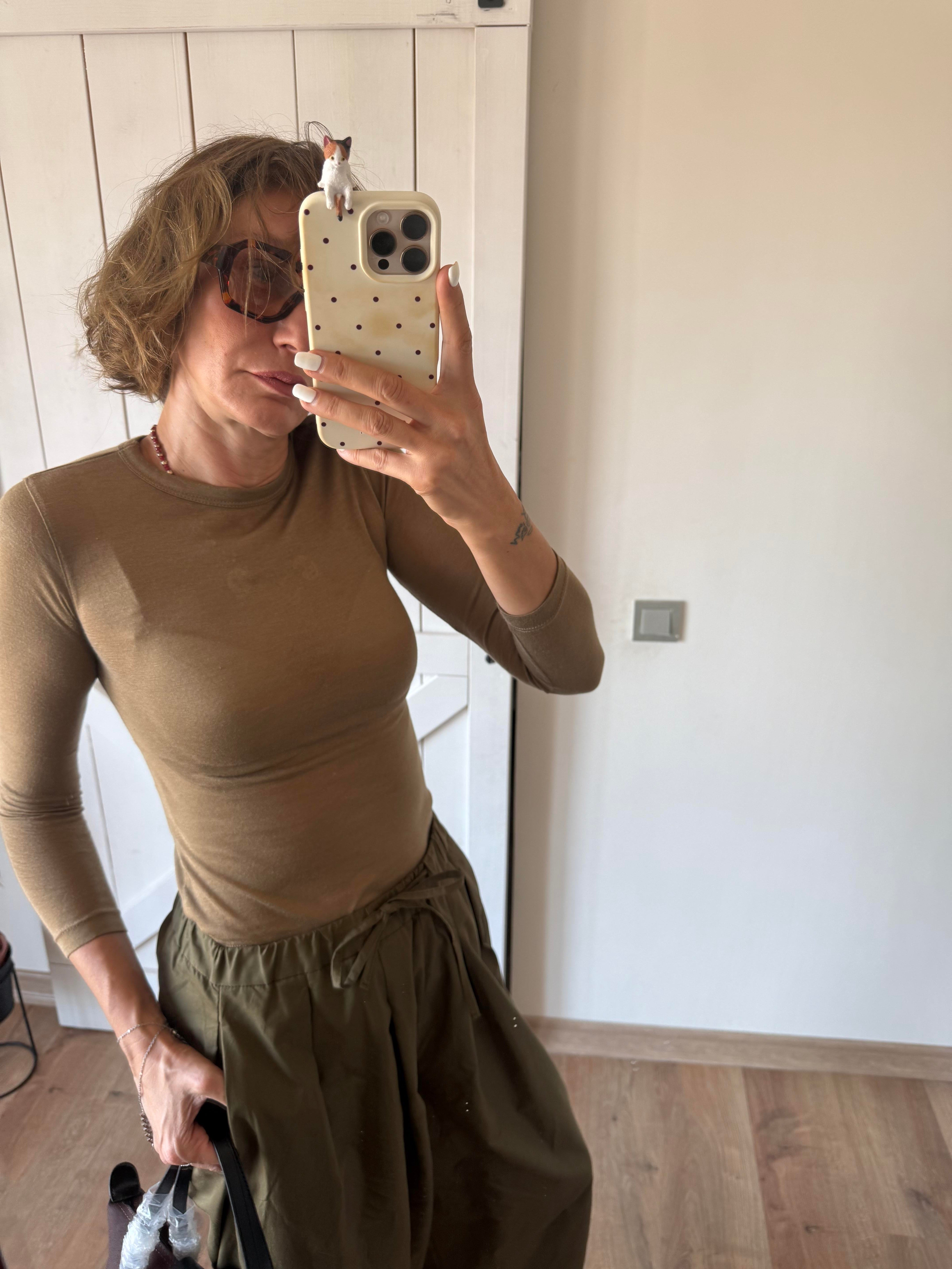 Haki Hafif Transparan Bluz