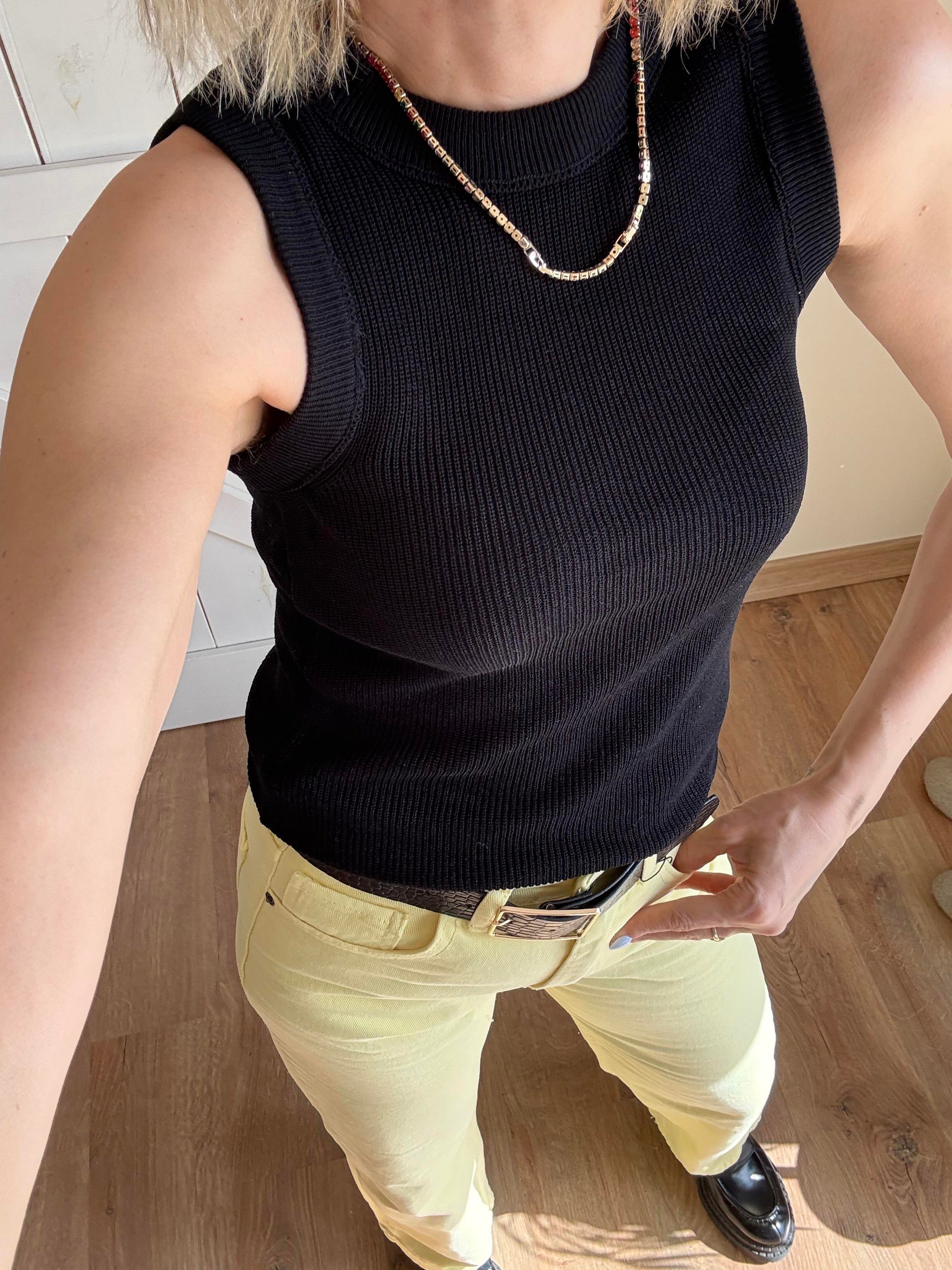 Halter Yaka Siyah Atlet