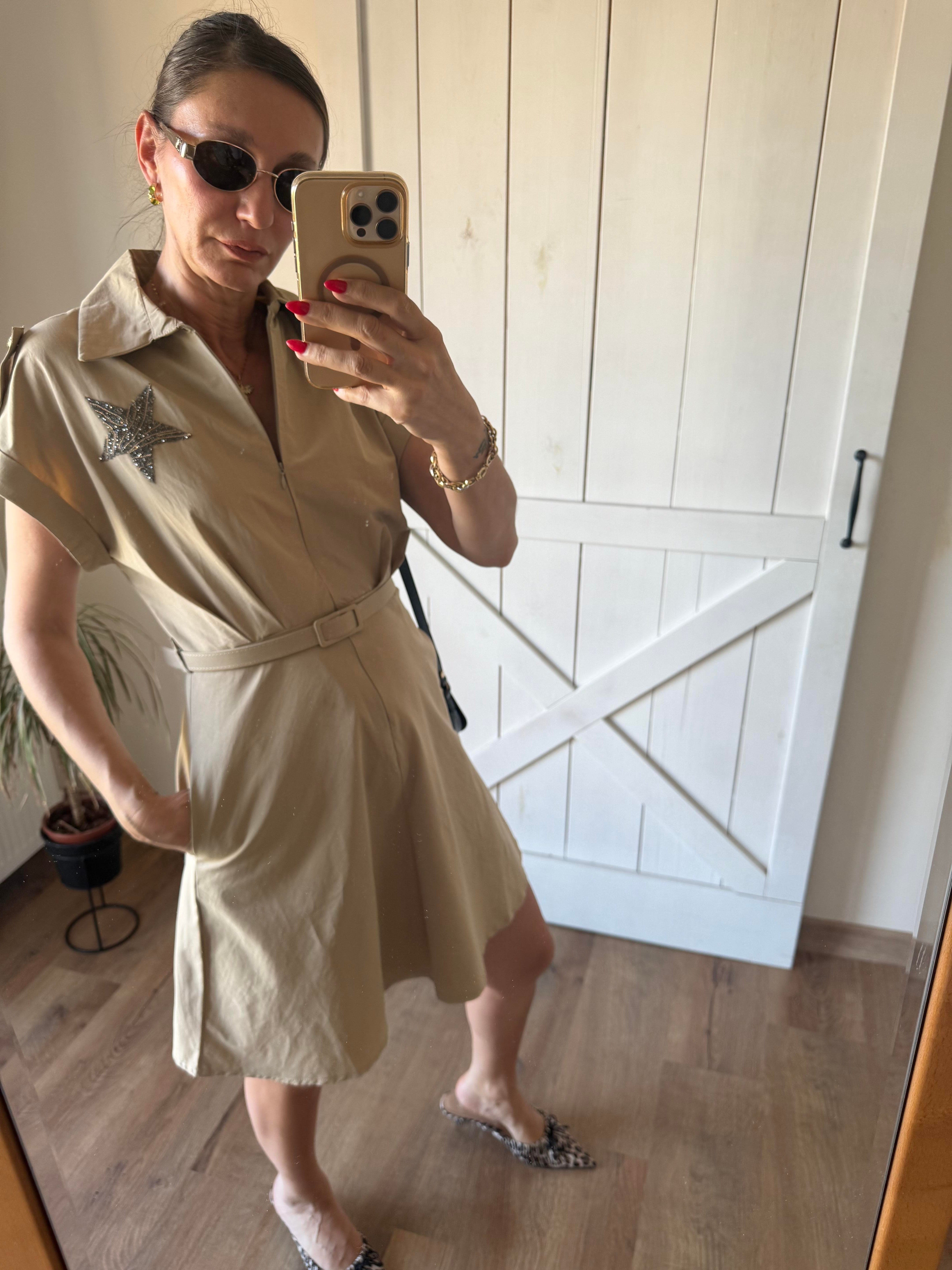 Kum Kemerli Star Elbise