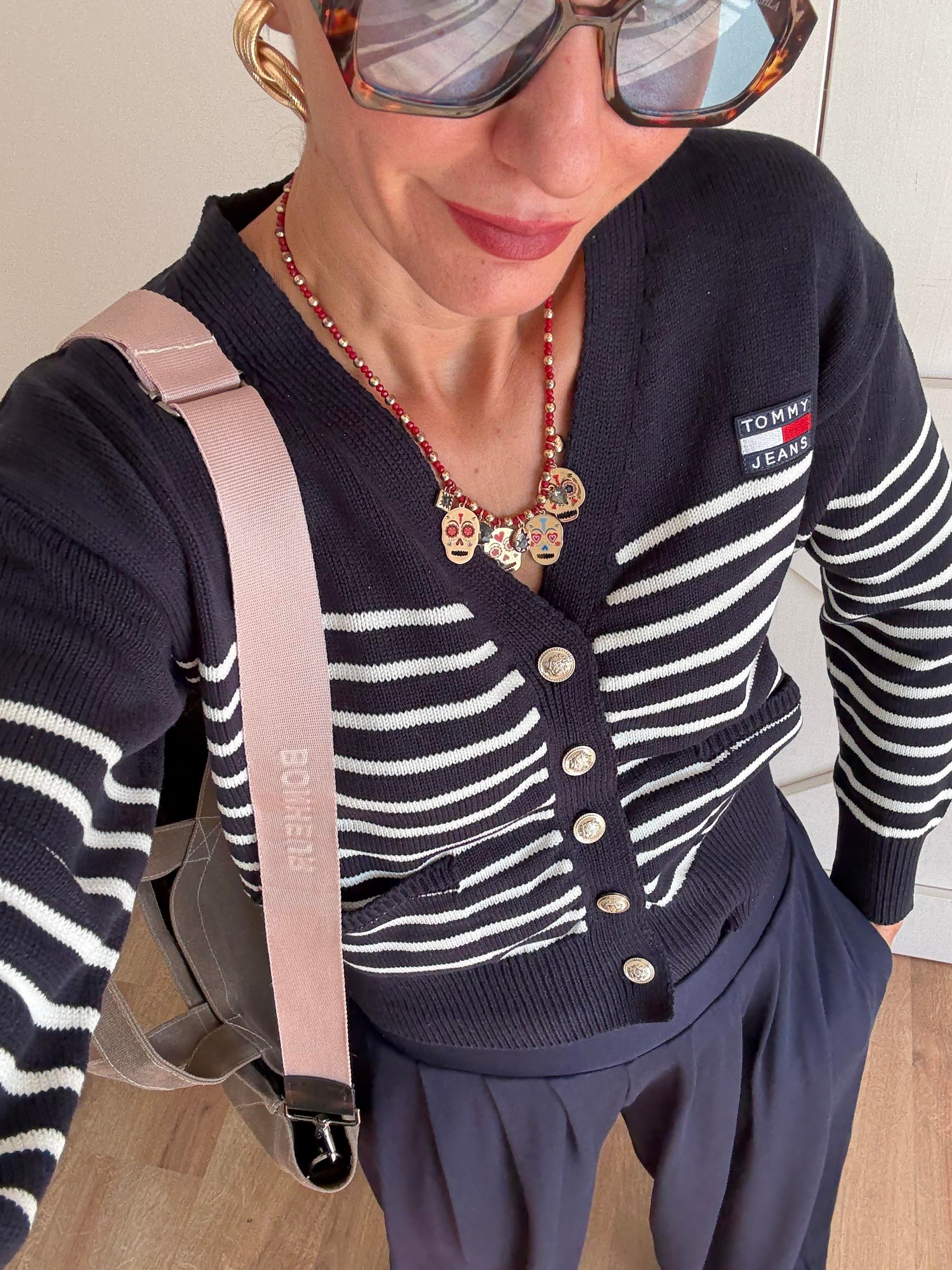 Lacivert Çizgili V Yaka Hırka