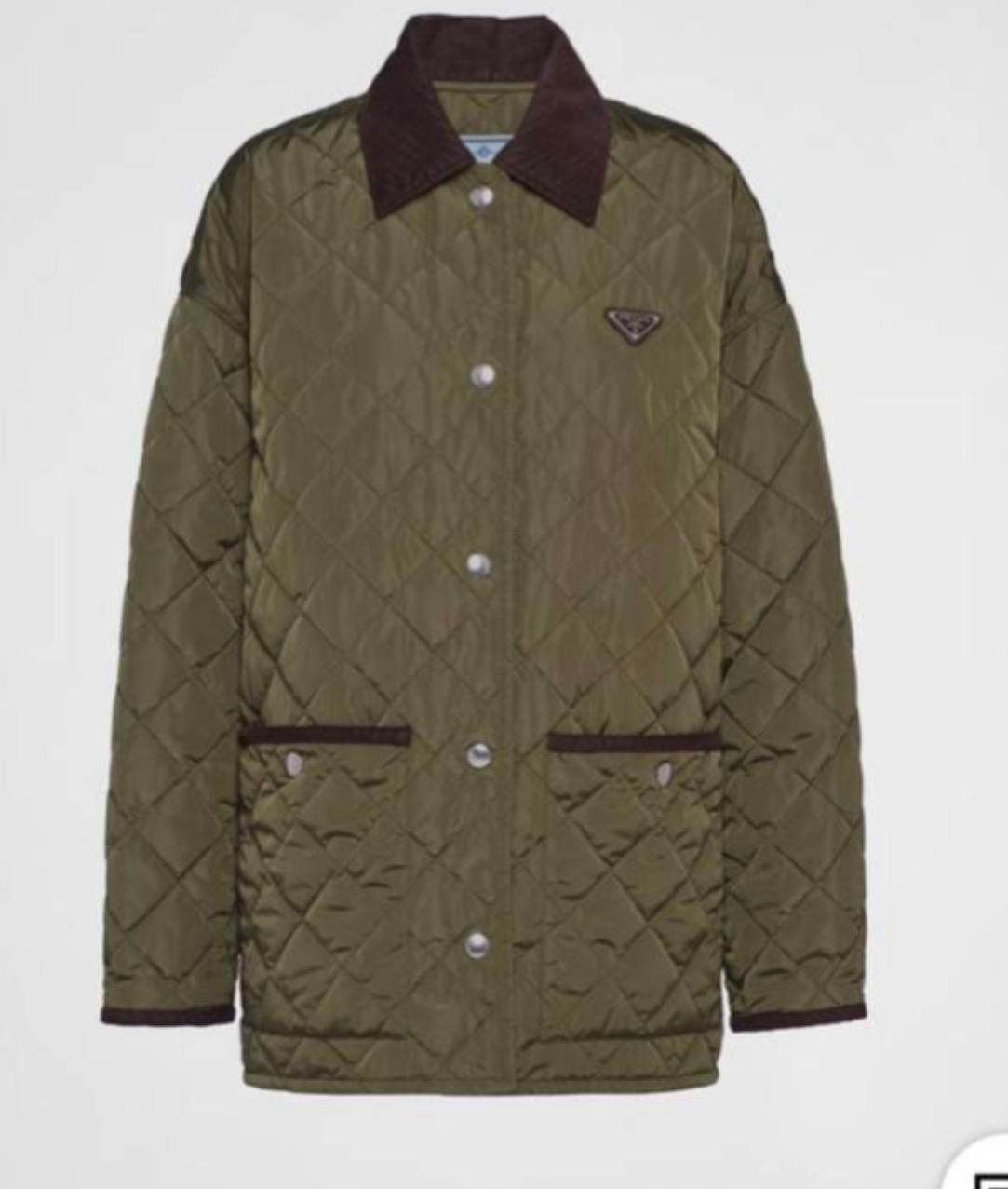 Luxury Kapitone Haki Mont