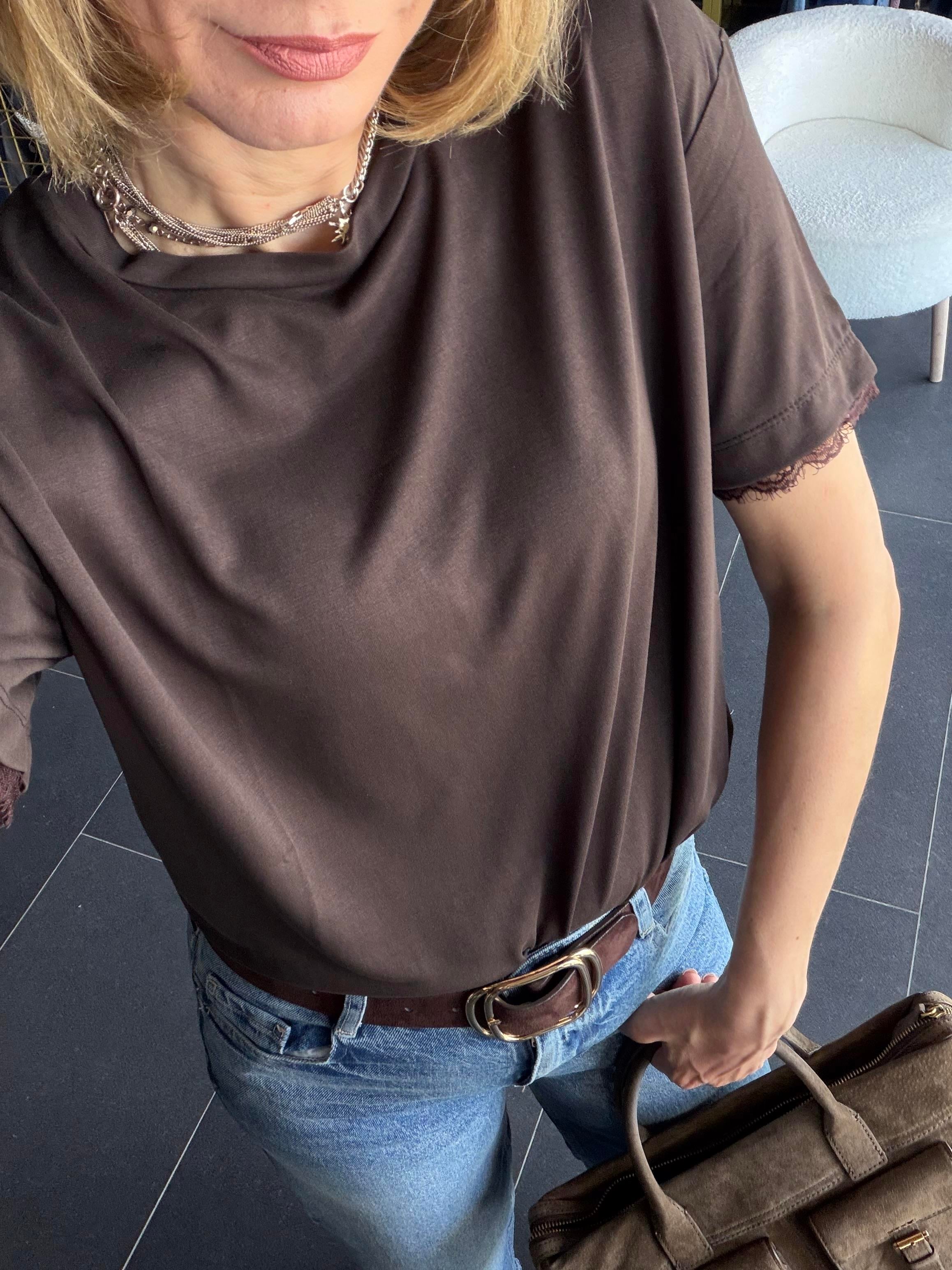Massi Kol Dantel Detaylı Kahve Tshirt