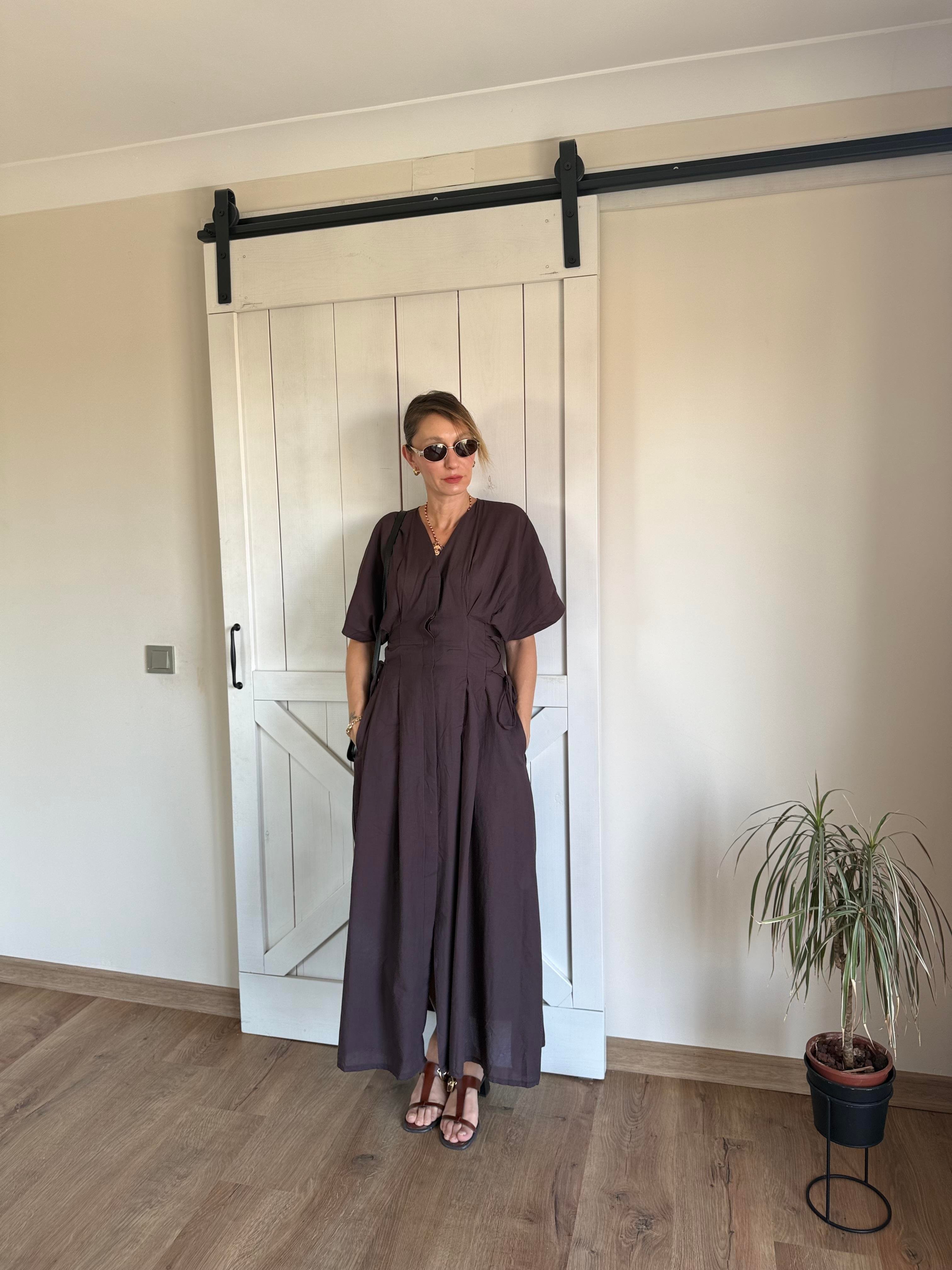 Midi Boy Yanları Bağlamalı Piliseli Elbise