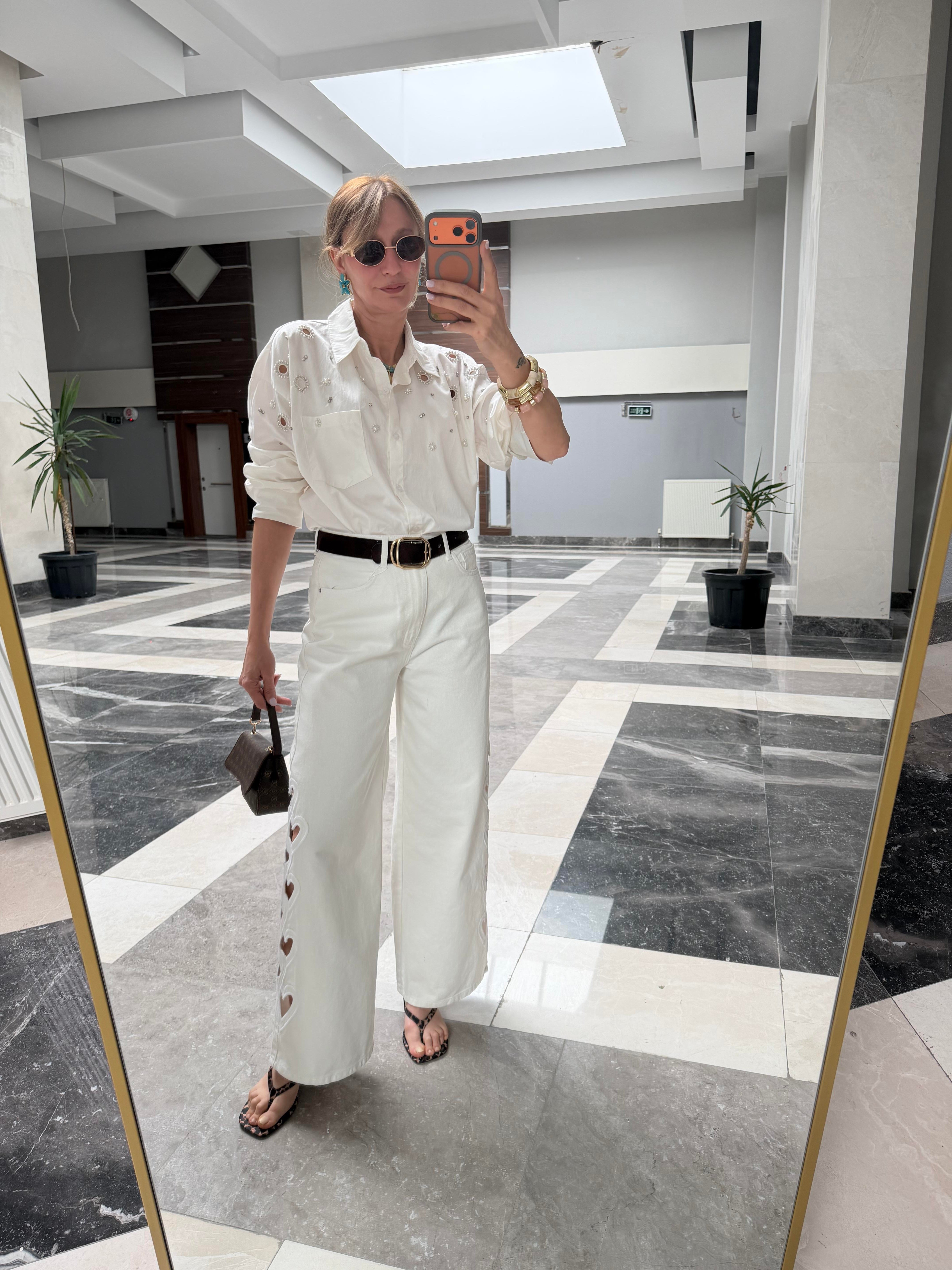 Nakış İşlemeli Old Money Jean