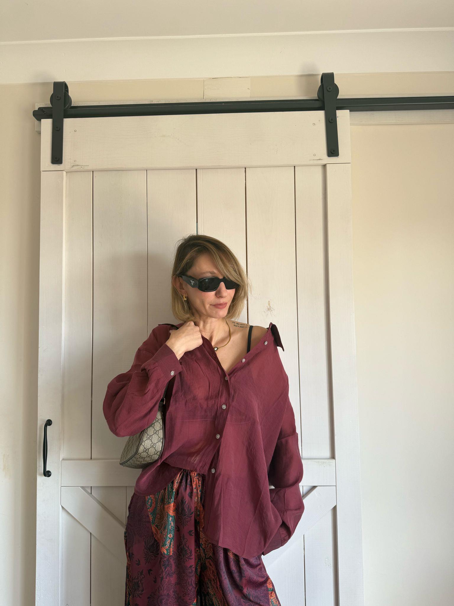 Oversize İpeksi Gömlek