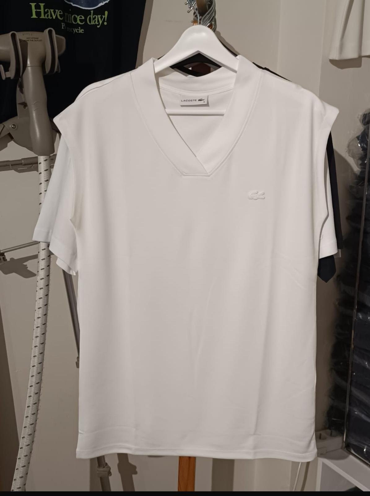 Premium Basic V Yaka Tshirt