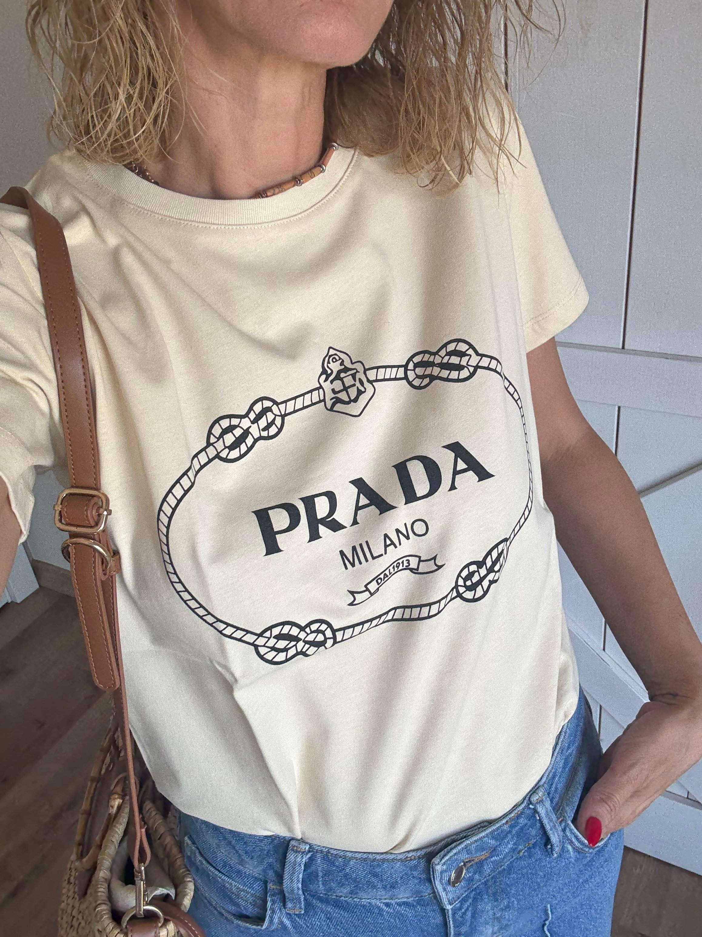 Premium Ekru P Tshirt