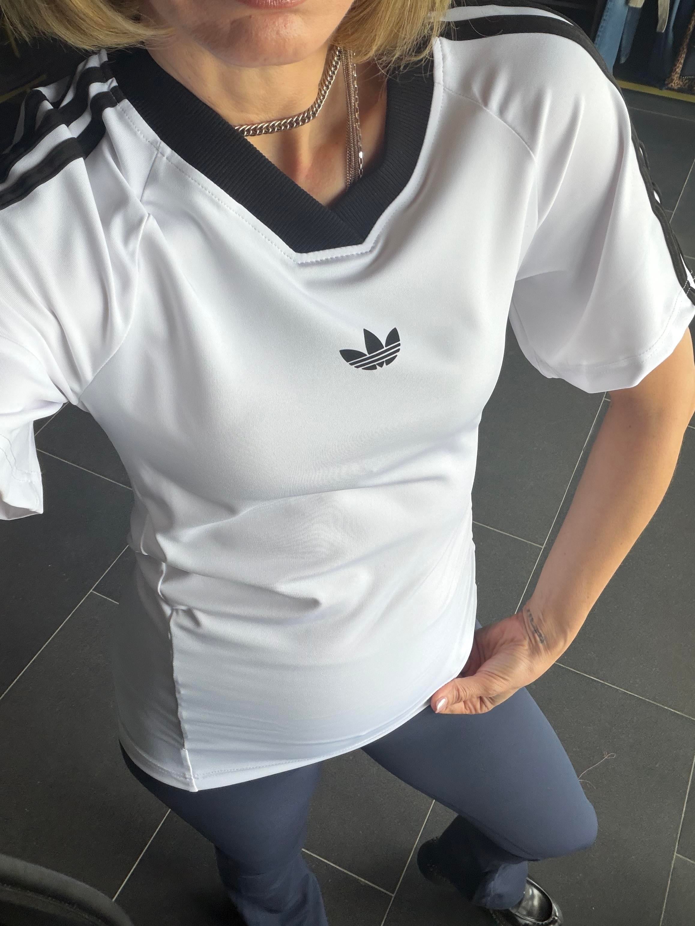 V Yaka Beyaz Originals Yanları Drapeli Tshirt