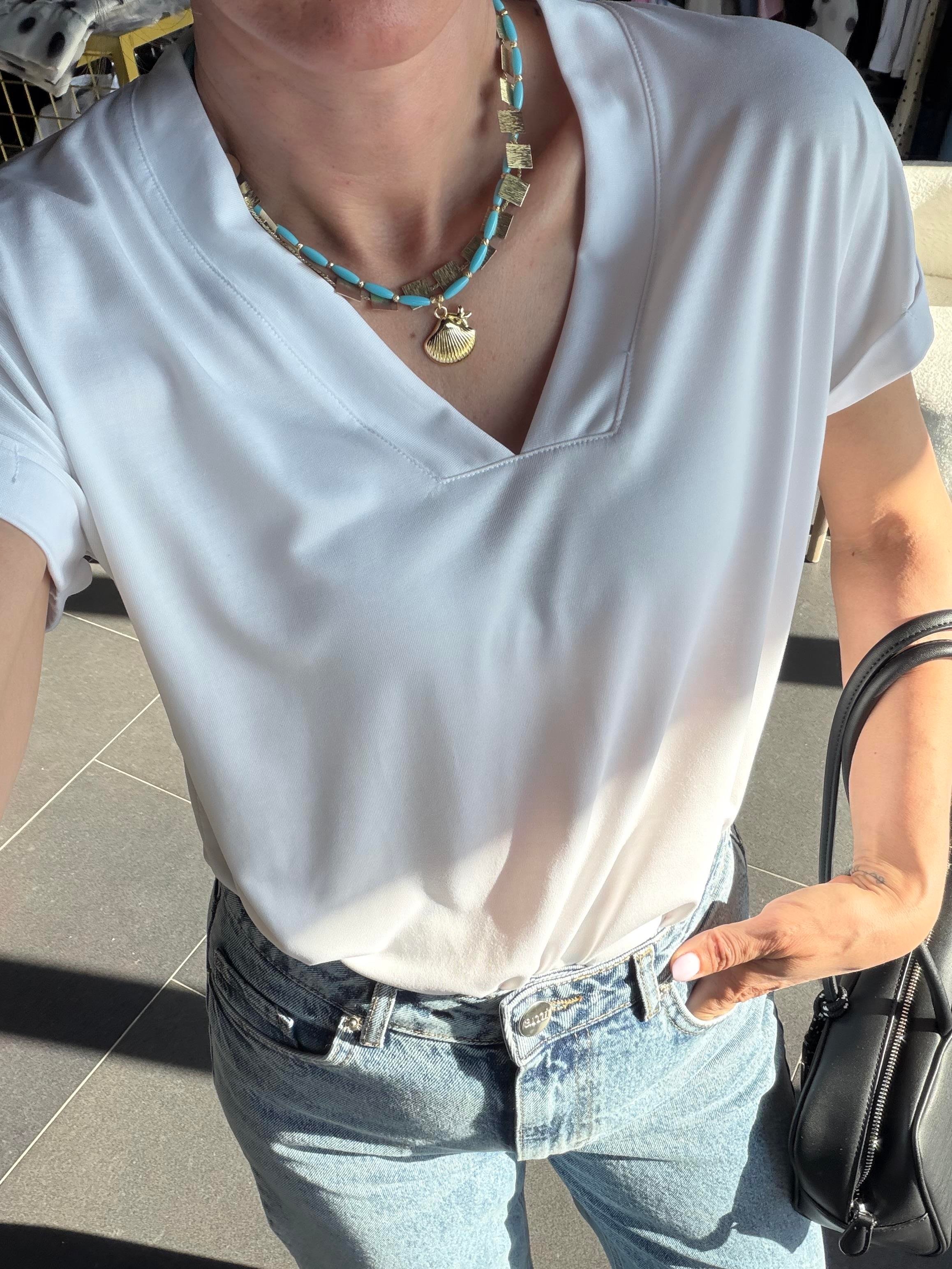 V Yaka Vkk Premium Beyaz Tshirt