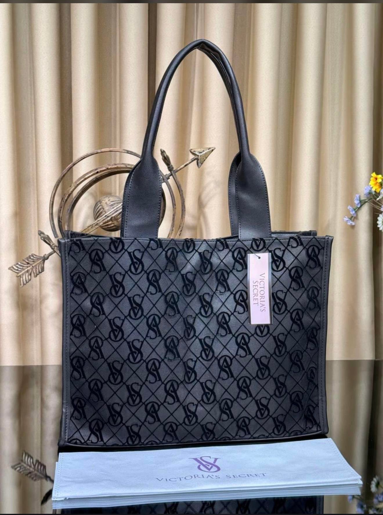 Vs Tül Detaylı Black Çanta