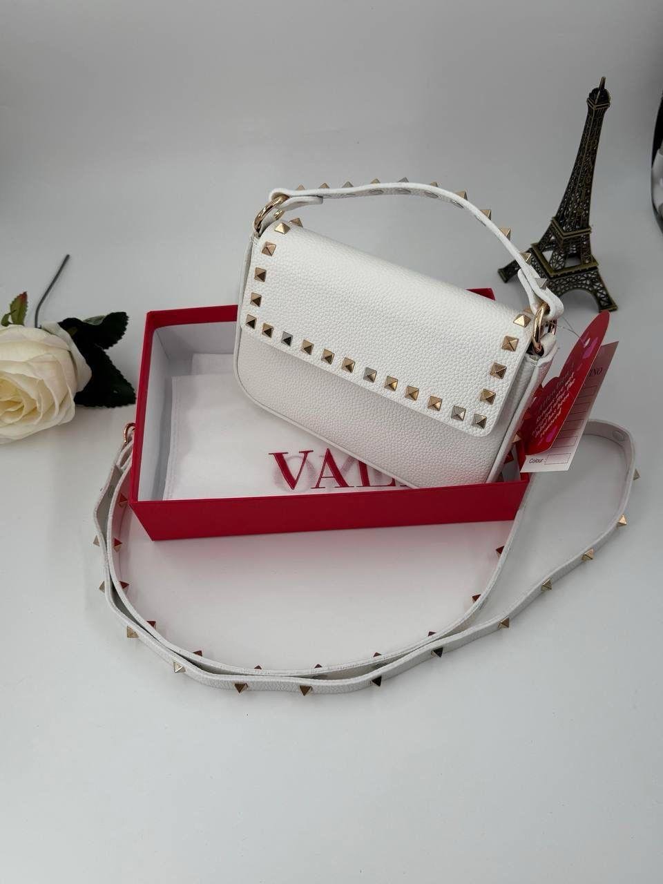 Zımbalı Deri Beyaz Çanta