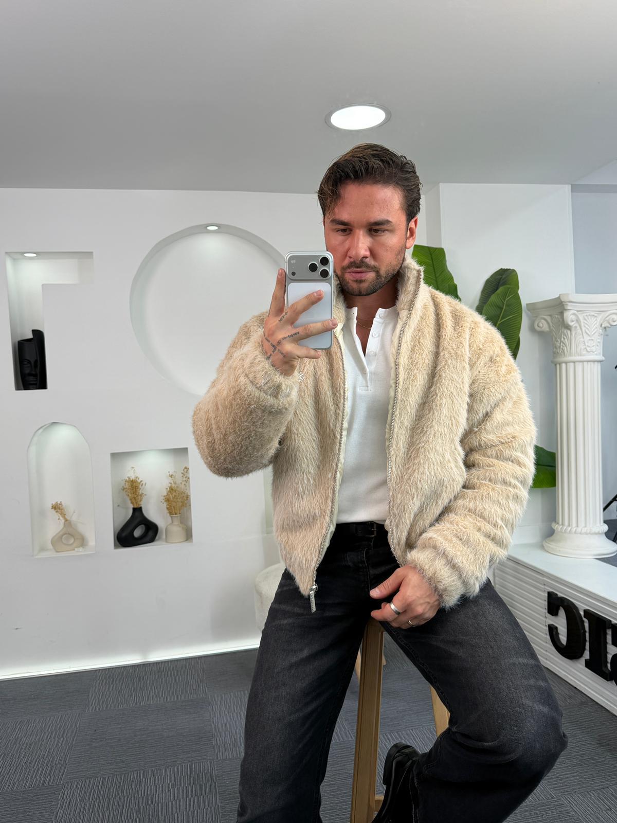 Bej Giesto Peluş Mont