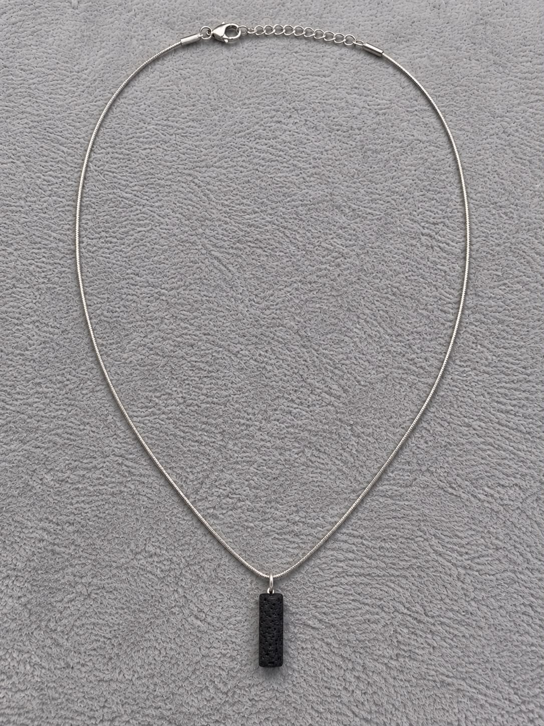 Silver Dark Line Kolye