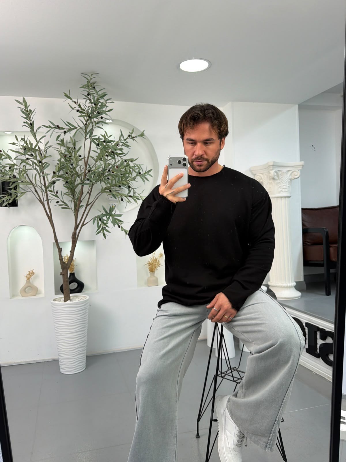 Siyah MR Oversize Kesik Yaka Sweatshirt