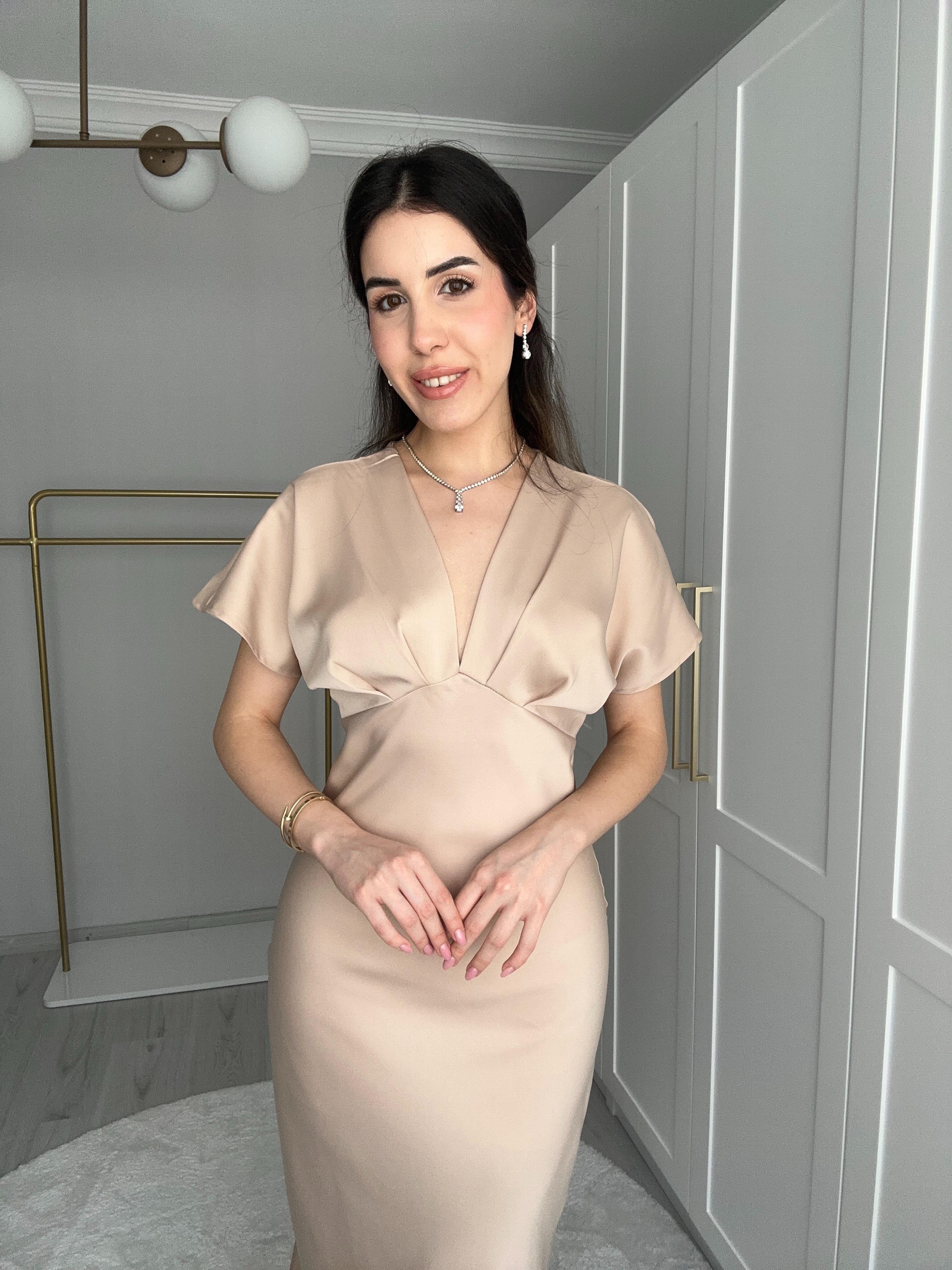 BEJ SATEN ELBİSE