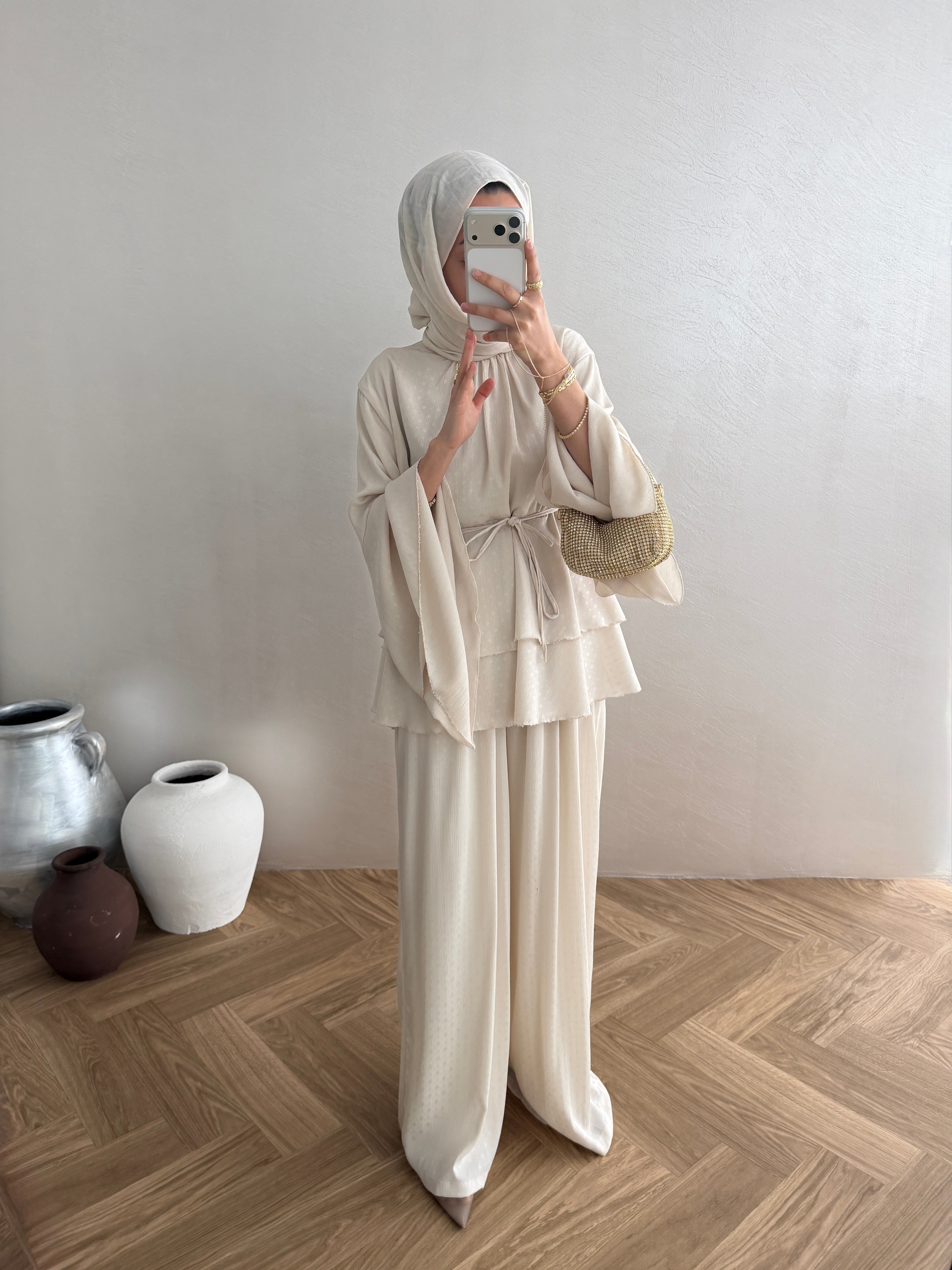 Lavia Krep Takım - Ekru