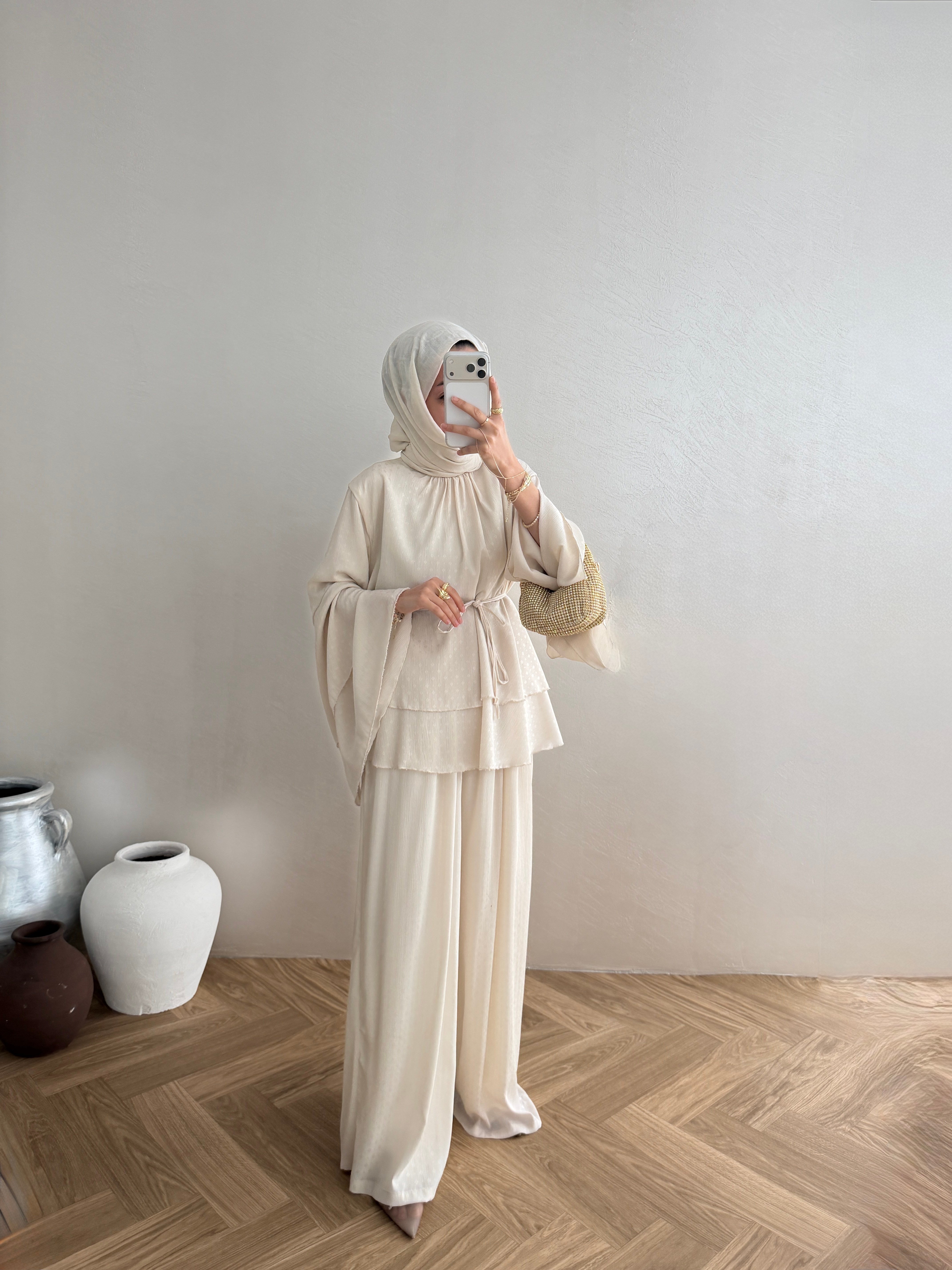 Lavia Krep Takım - Ekru