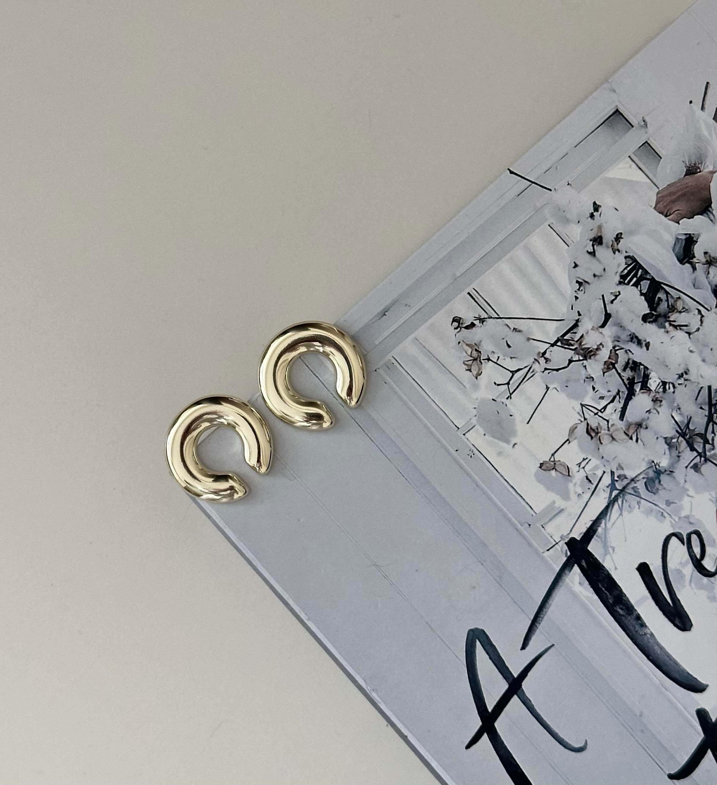 Gold Nal Figürlü Bubble Küpe 