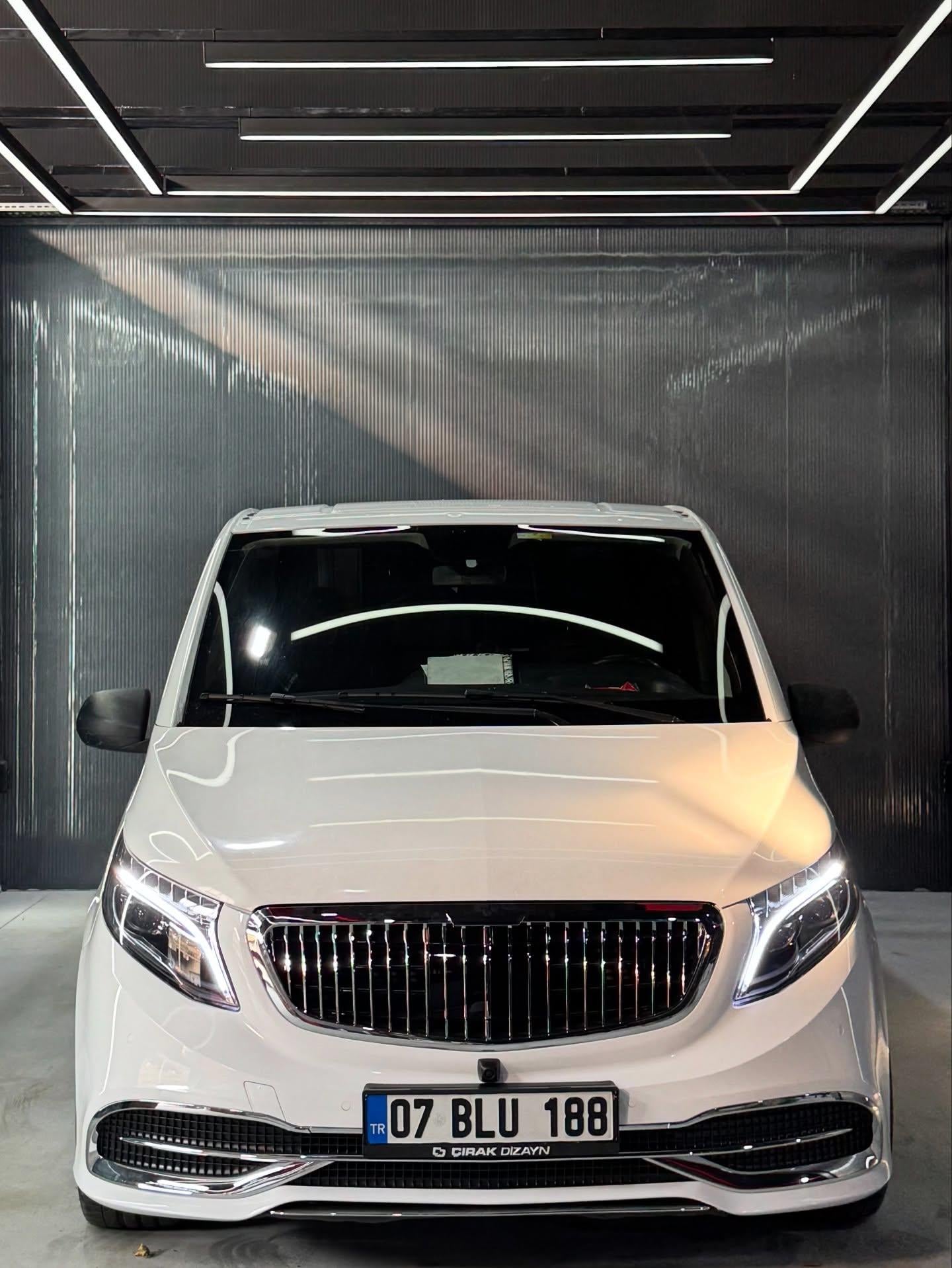 Mercedes W447 Vito Uyumlu Maybach Bodykit - BOYALI  - Siyah dışındaki renkler araç renk koduna göre boyatılıp gönderilir