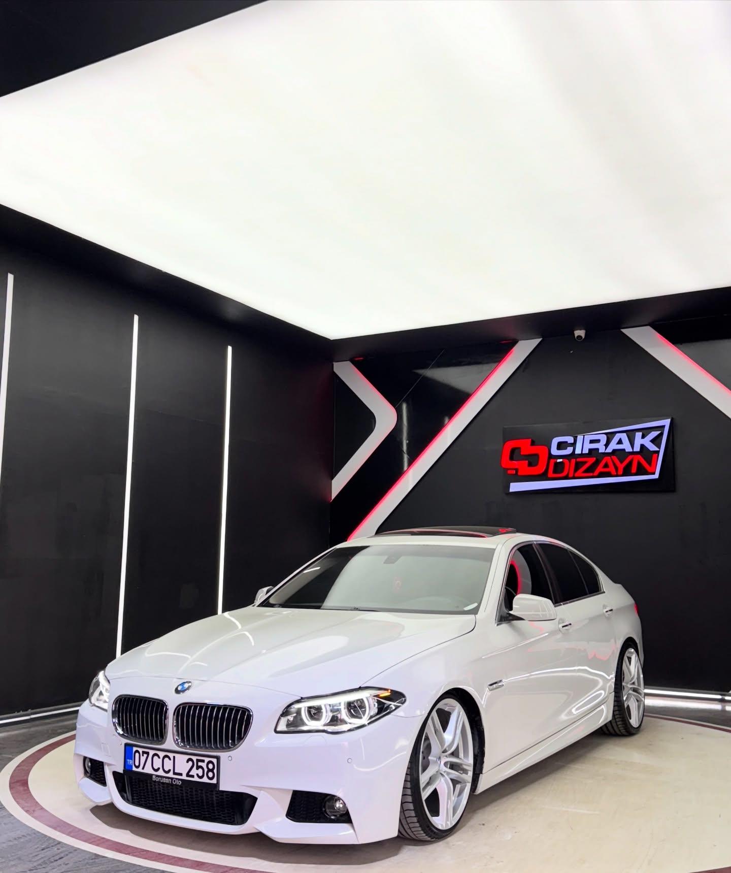 BMW F10 Uyumlu M5 Dizayn Led Far
