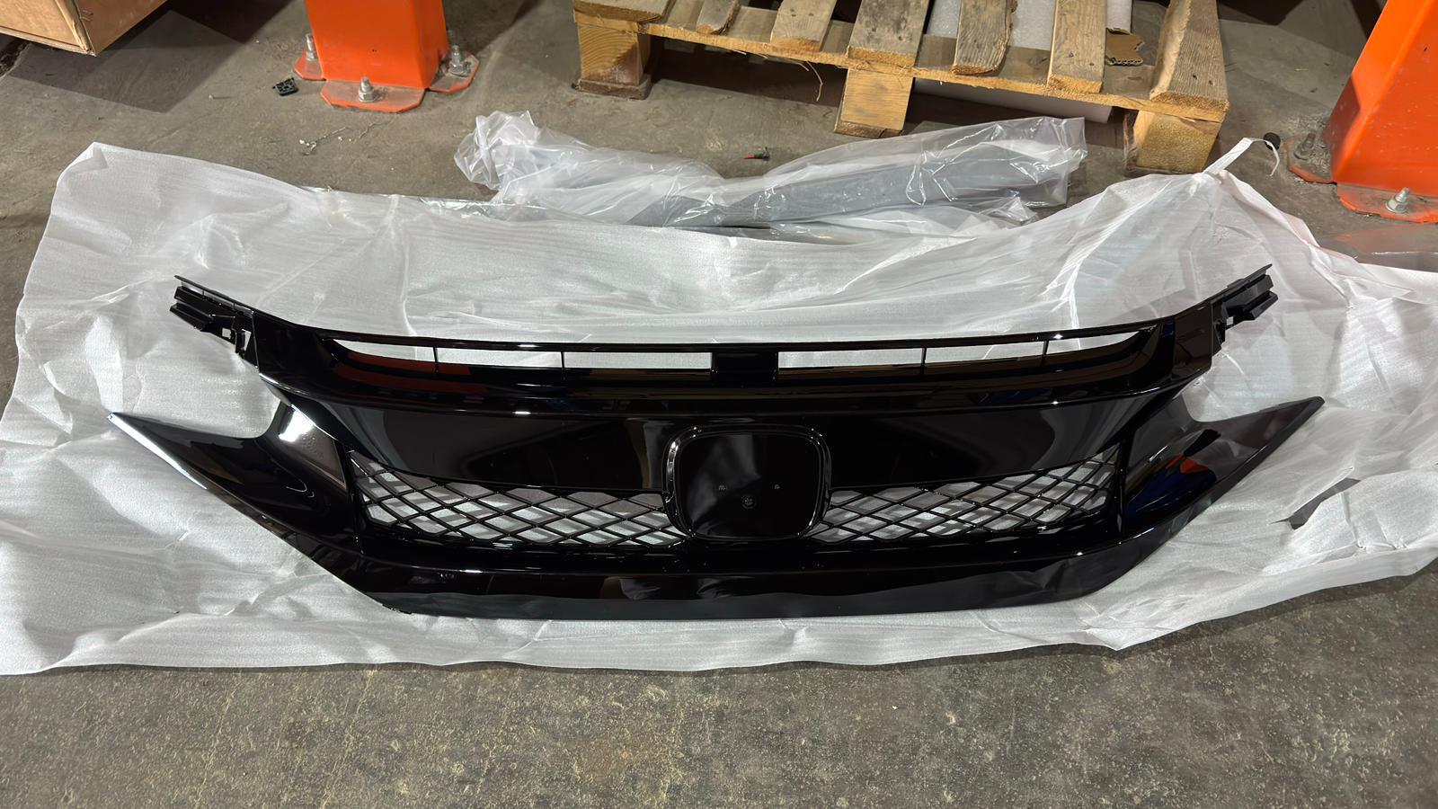 Honda Civic FC5 Makyajlı Kasa Uyumlu Typer Panjur