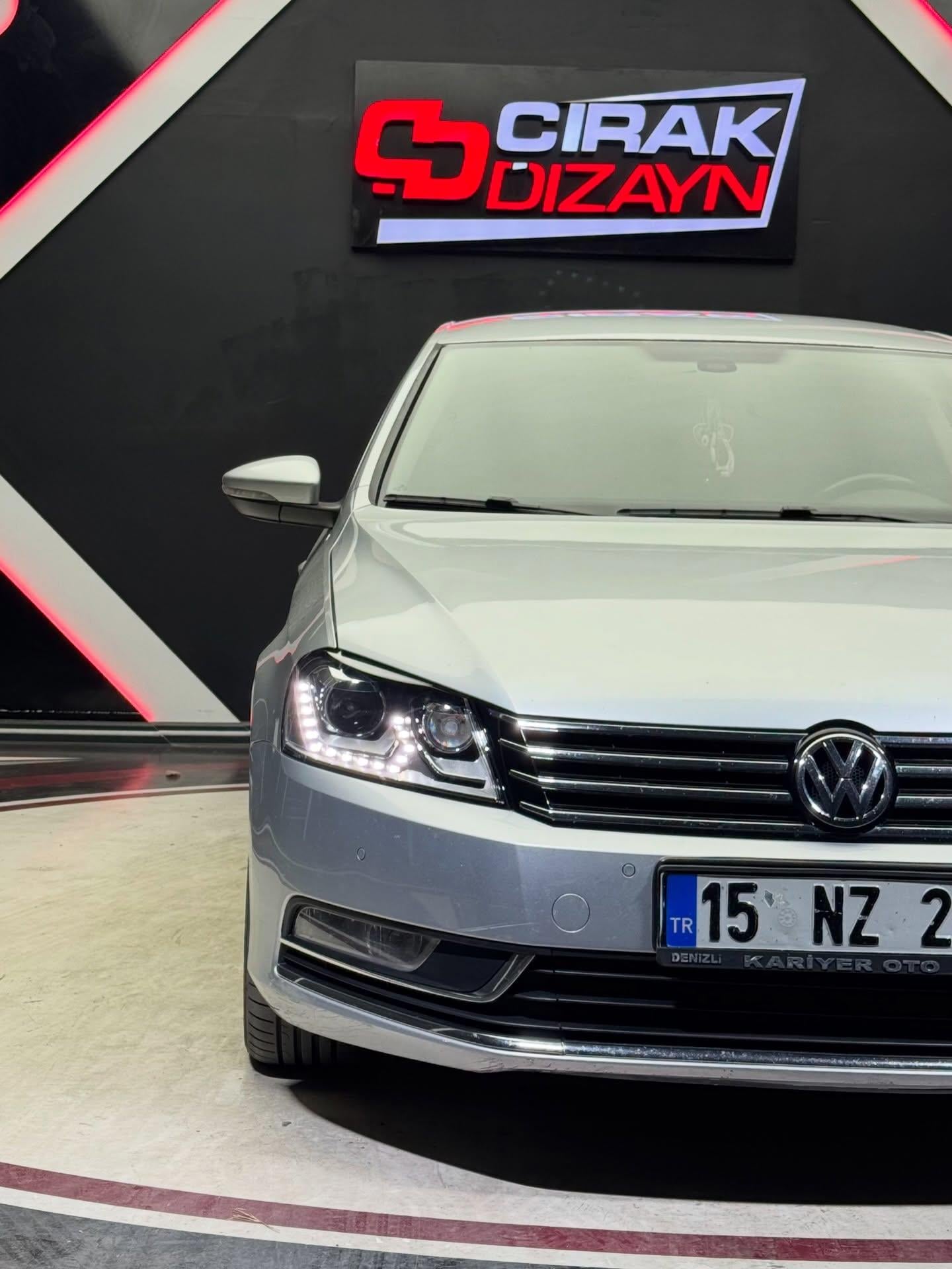 Passat B7 Uyumlu Far