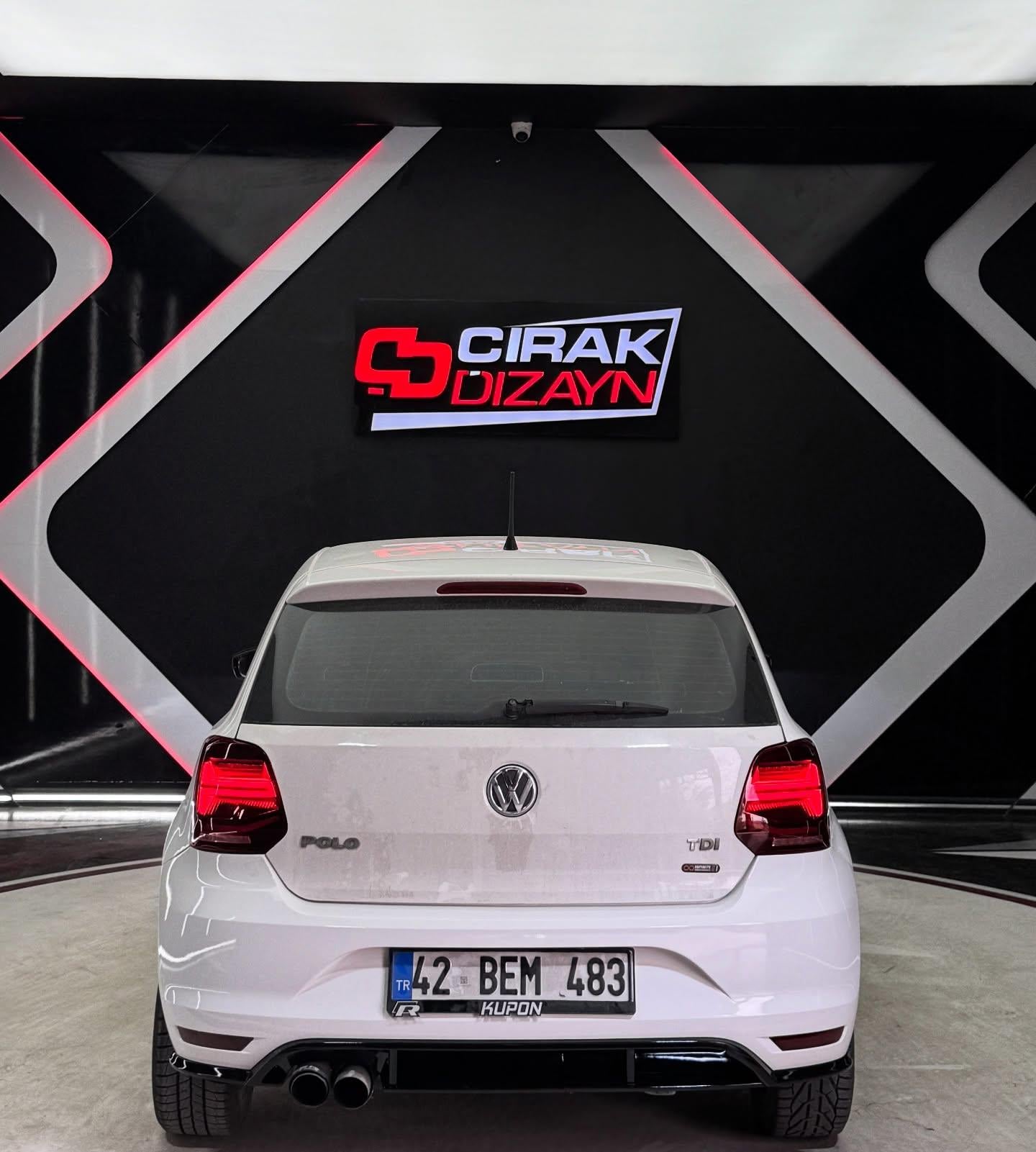 Volkswagen Polo Q2 LED Stop - Kayar Sinyalli