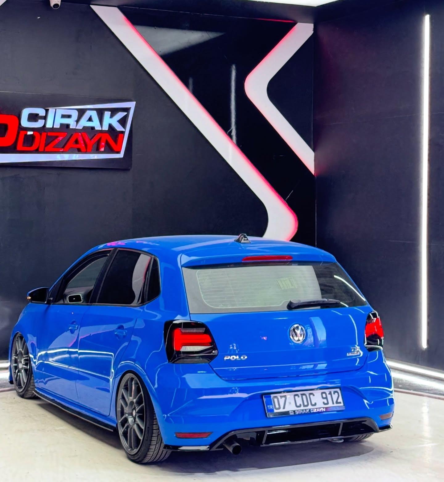 Volkswagen Polo Q2 LED Stop | Smoke |