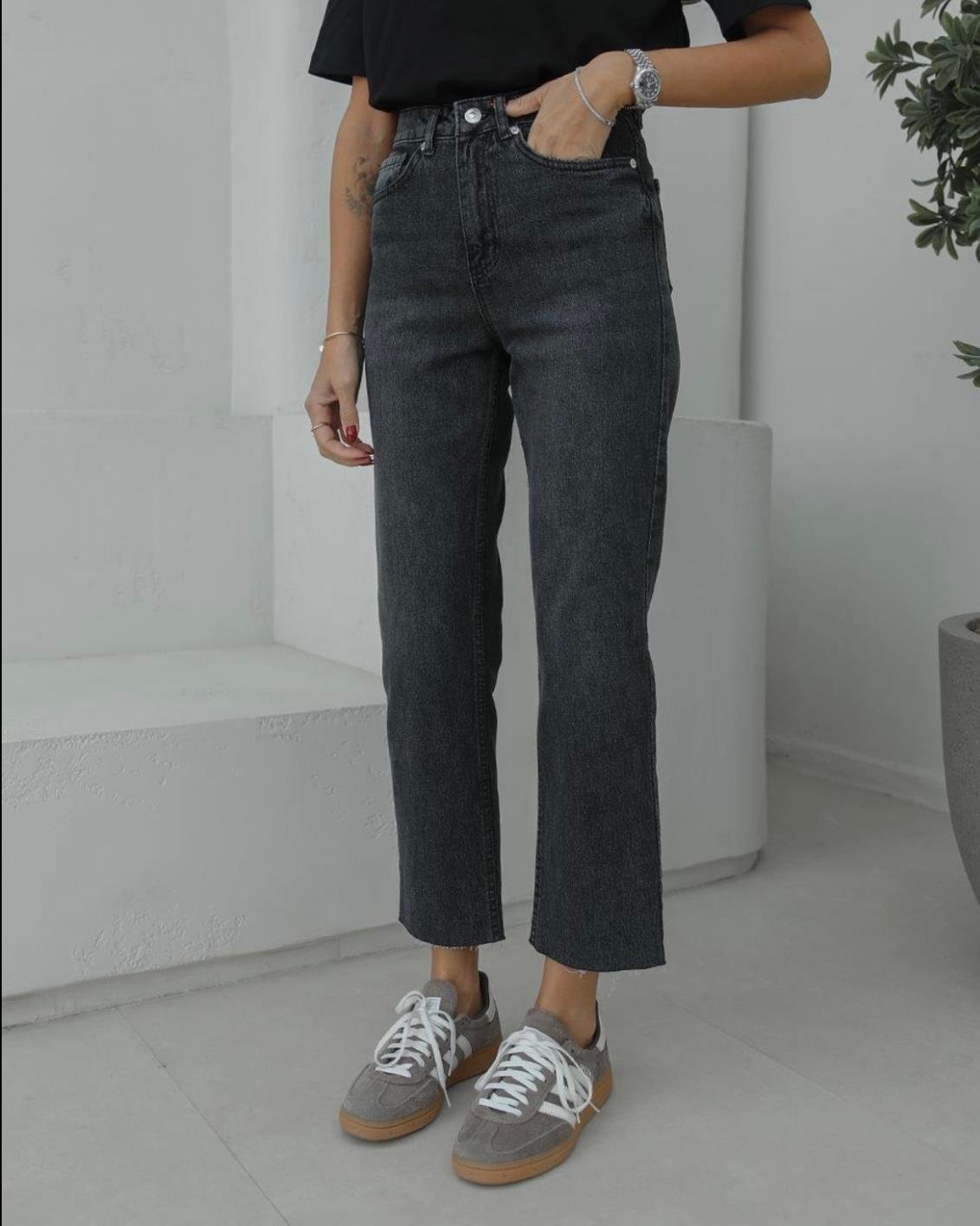 BOY FİT MOM JEAN ANTRASİT