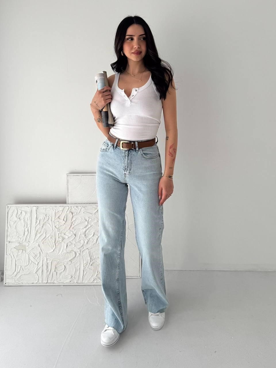 Kesik Paça Yüksek Bel Kemerli Denim-Buz Kar