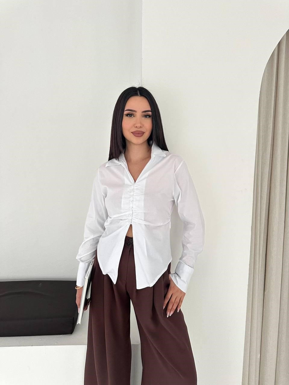 Ön Büzgülü Düğmeli Gömlek-Beyaz