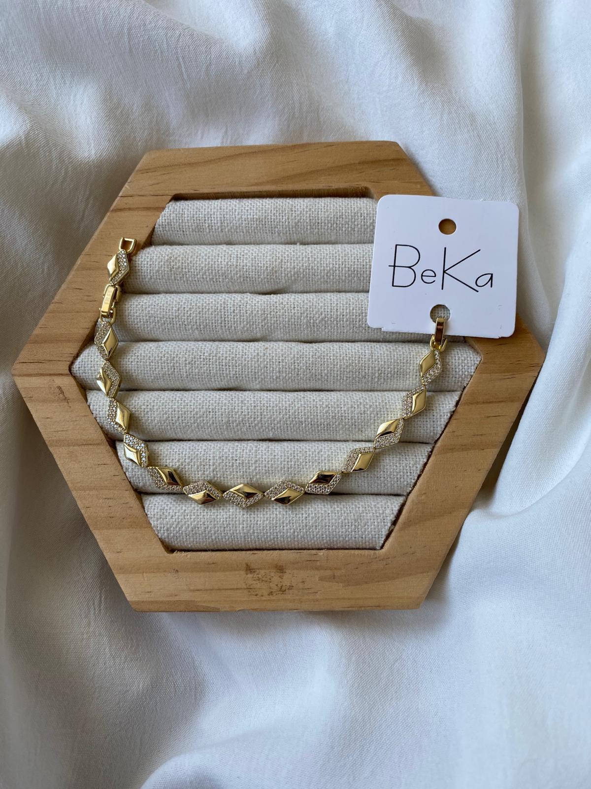 BİLEKLİK 050