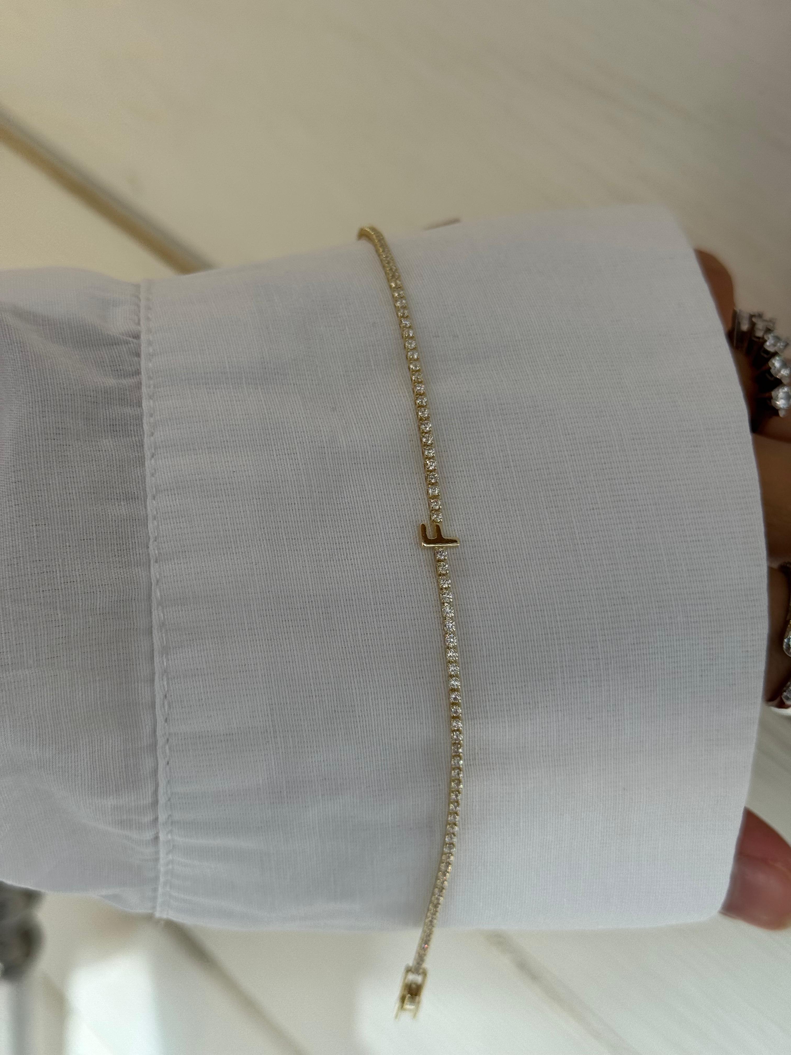 Gold Harf Bileklik - F Harfi