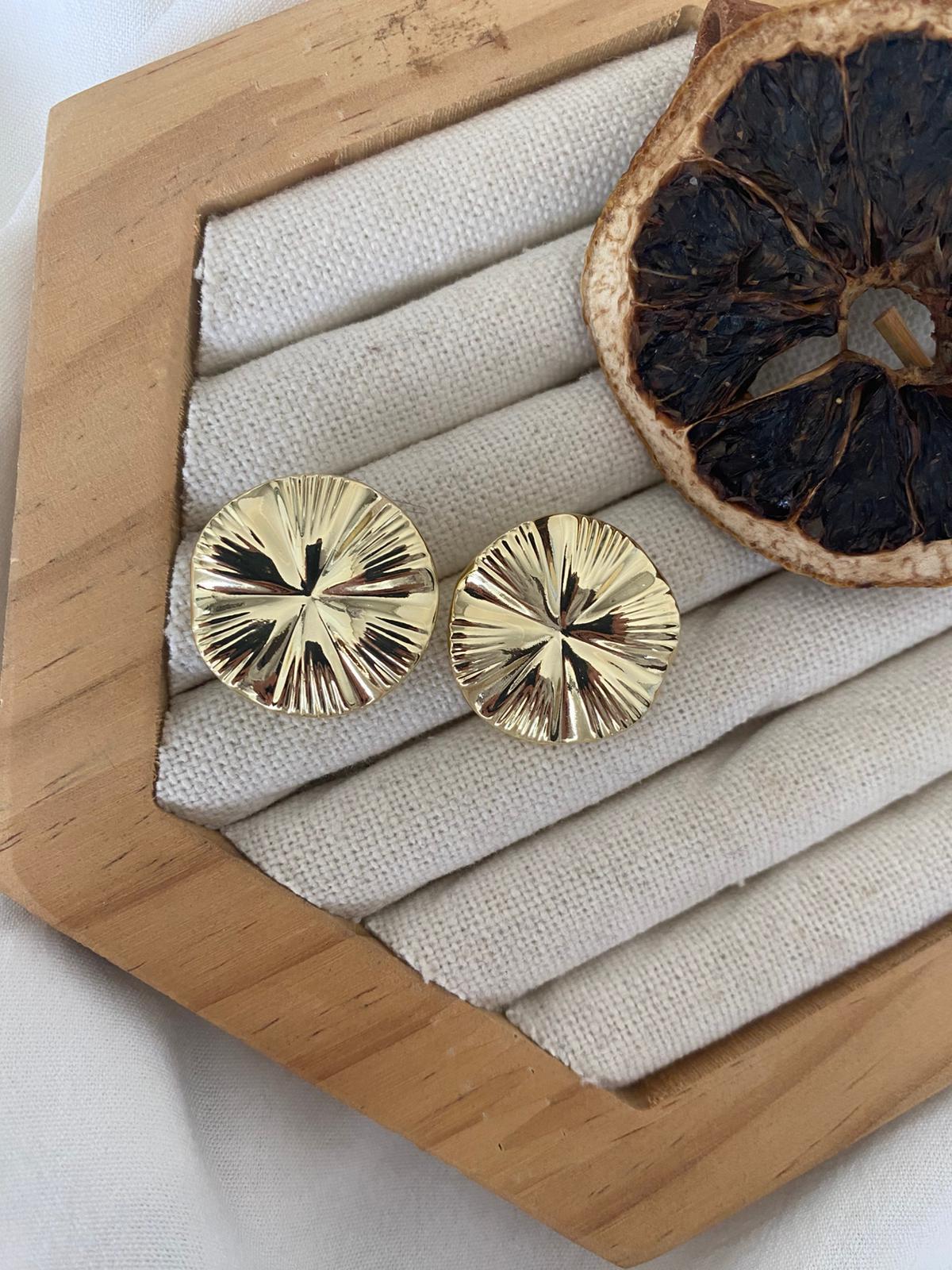 GOLD PLAKA YUVARLAK KÜPE