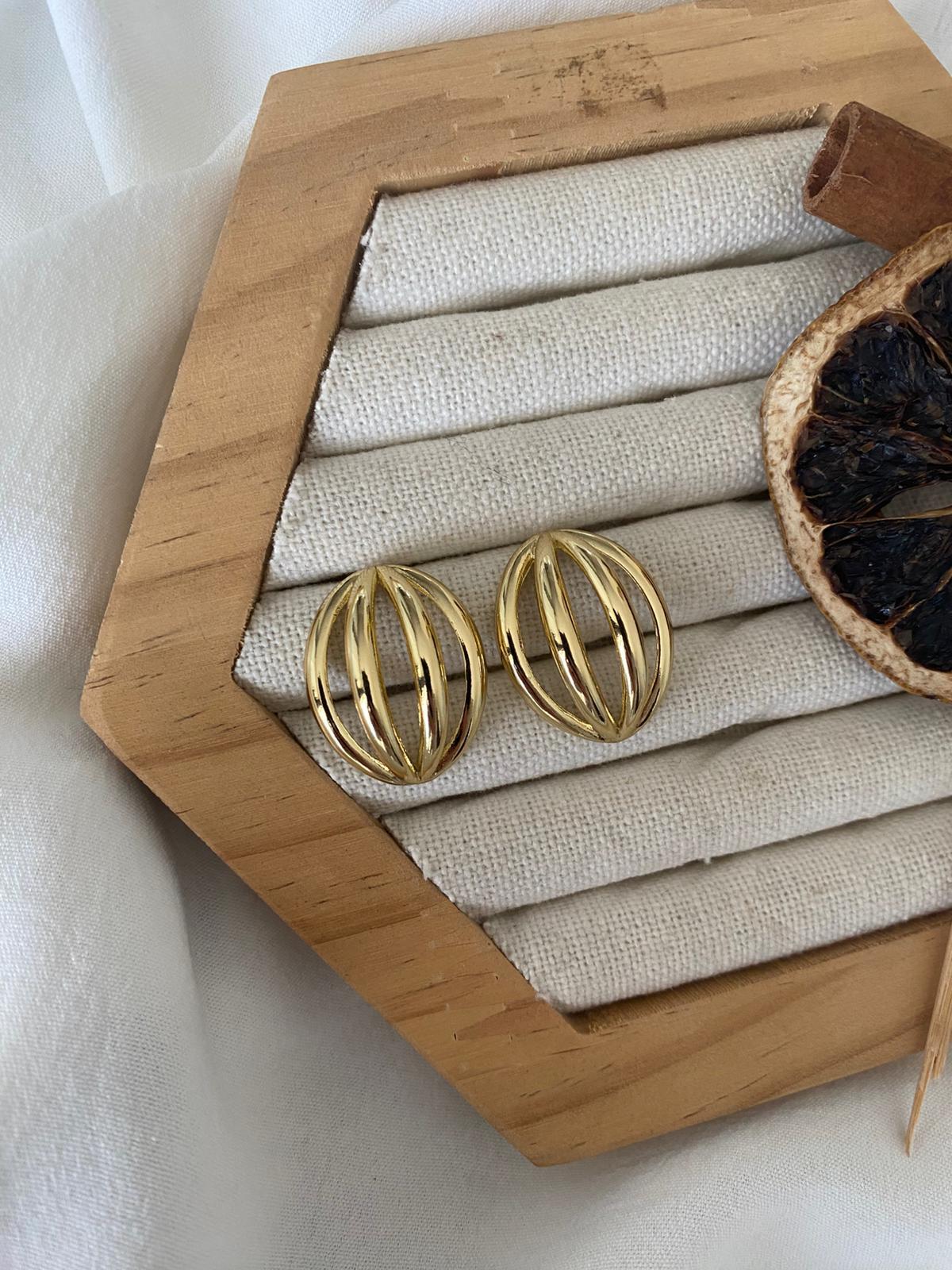GOLD ŞERİT KÜPE