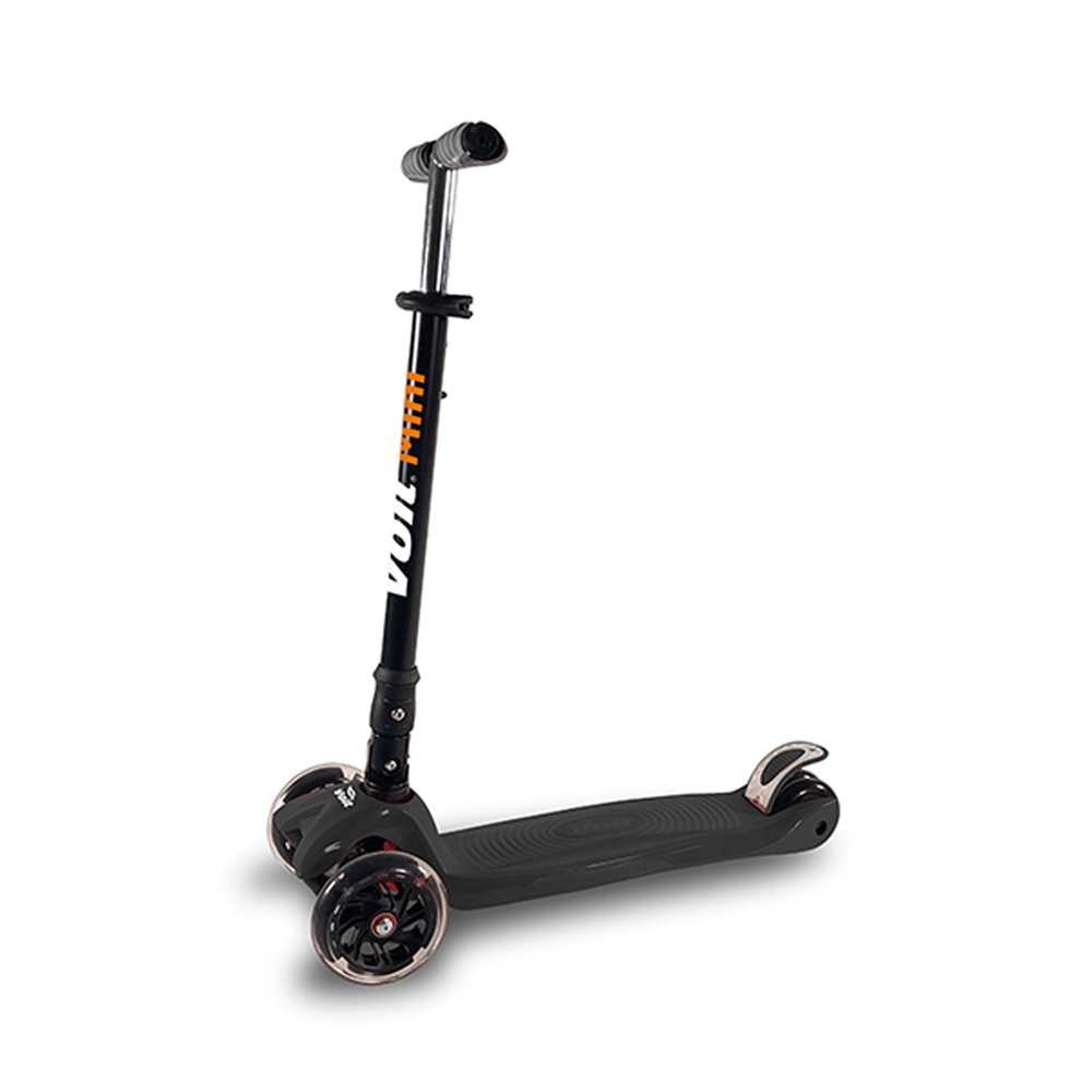 Voit 218C Işıklı Geniş 3 Teker Siyah Scooter