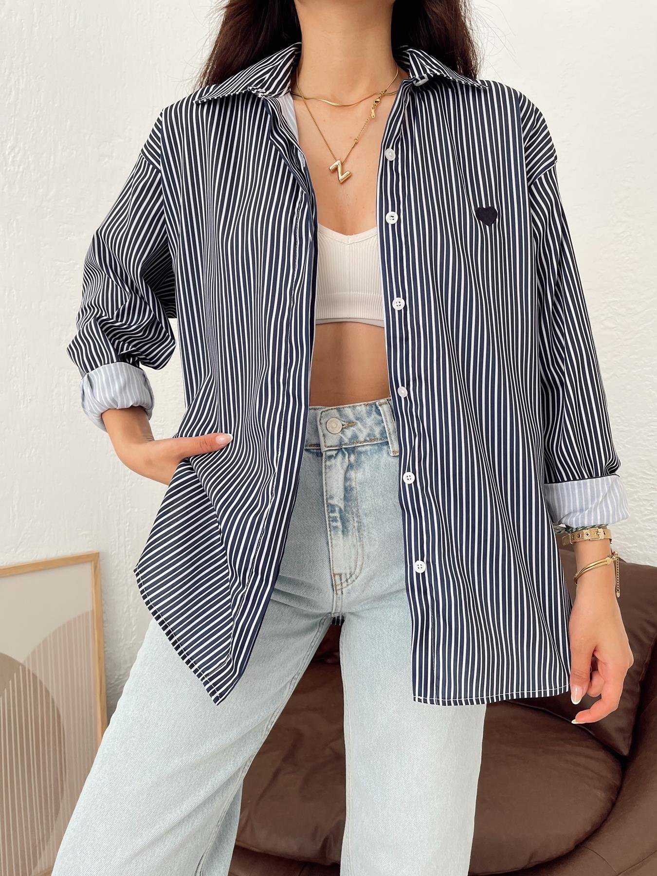 Çizgili Kalp Nakışlı Gömlek LACİVERT