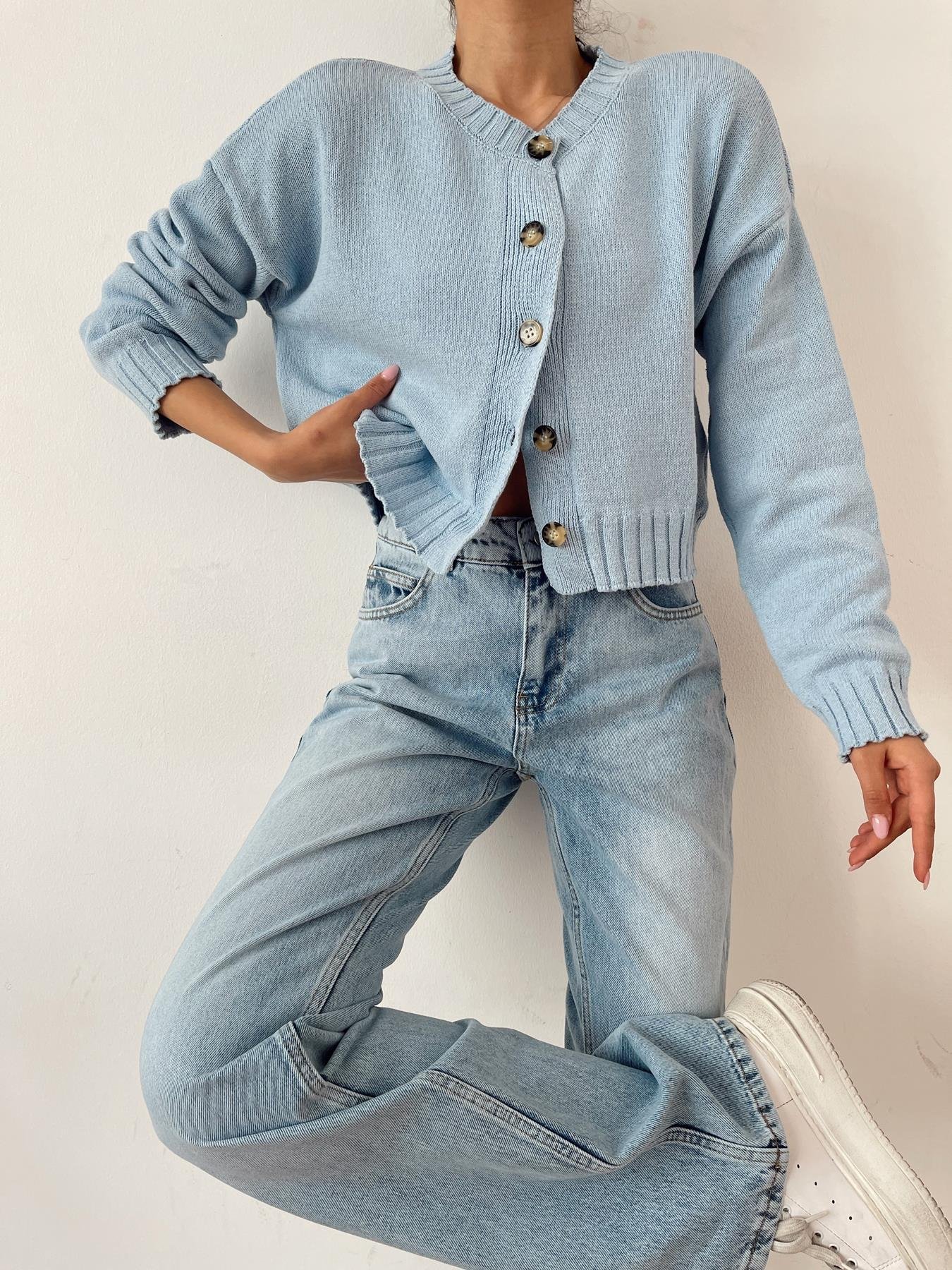 Düğmeli Uzun Kol Hırka BEBE MAVİ