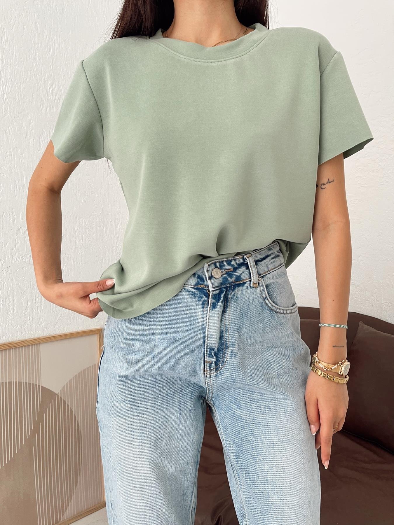 Eteği Oval Modal Tişört MİNT