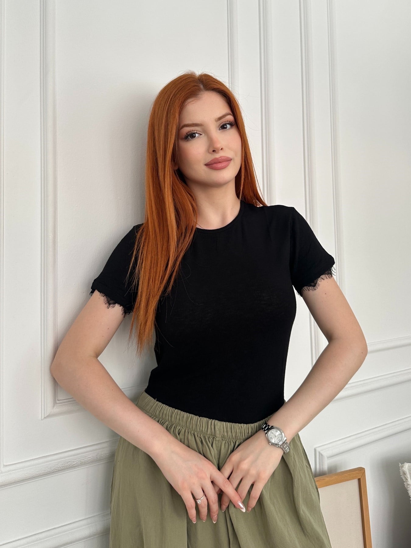 Kolları Dantel Detay T-shirt Siyah