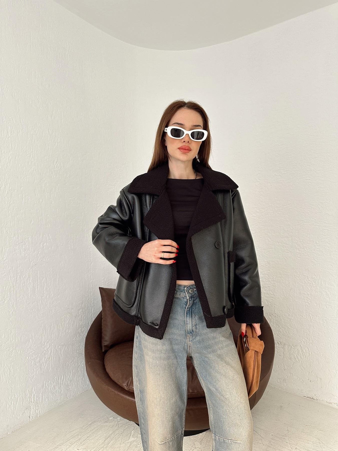 Kruvaze Yaka İçi Kürklü Mont SİYAH