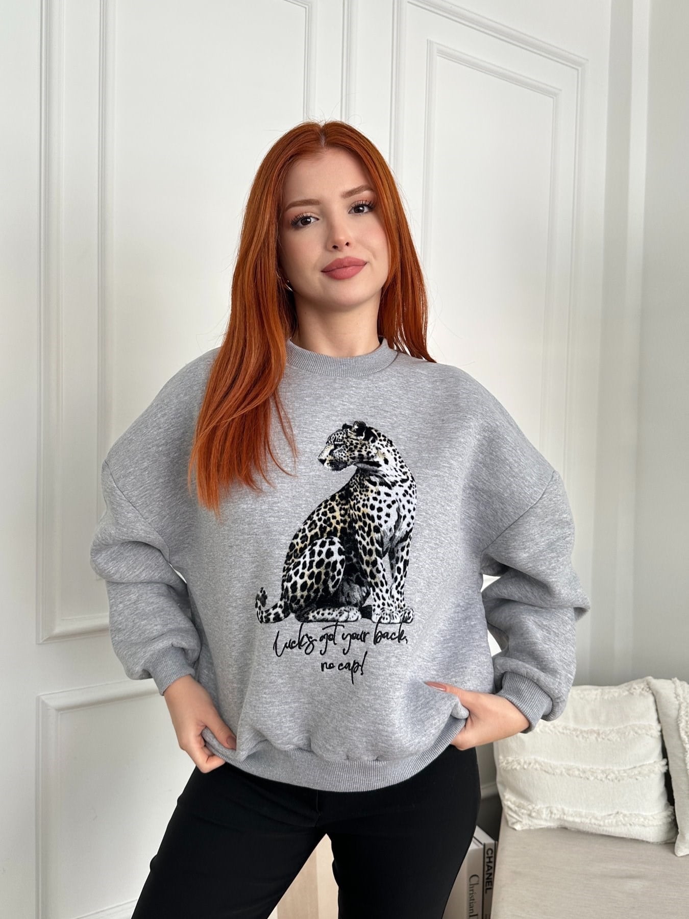 Leopar Baskılı Nakışlı Sweatshirt Gri melanj