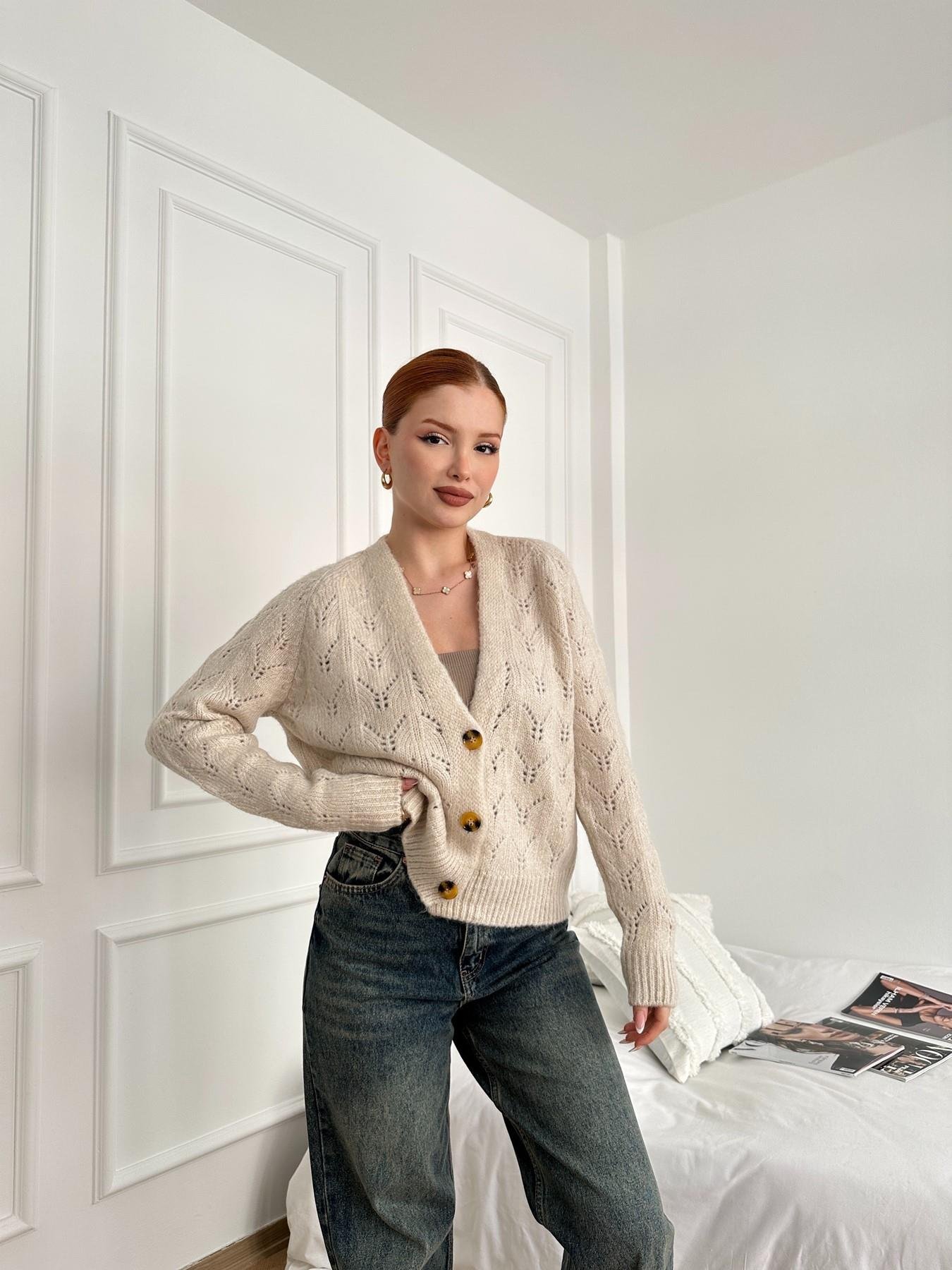 Şardonlu Hırka Taş