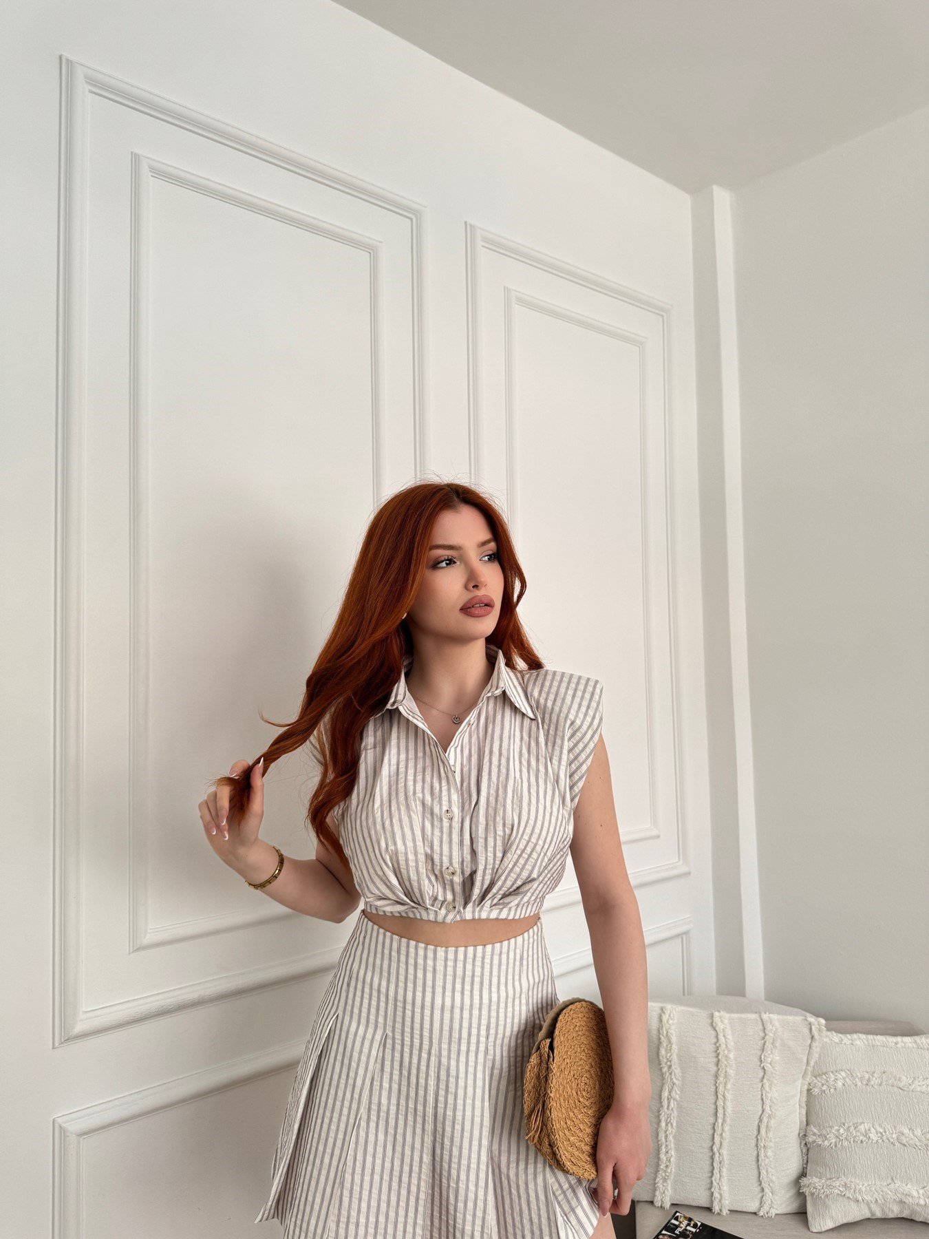 Vatkalı Crop Kolsuz Bluz Ekru