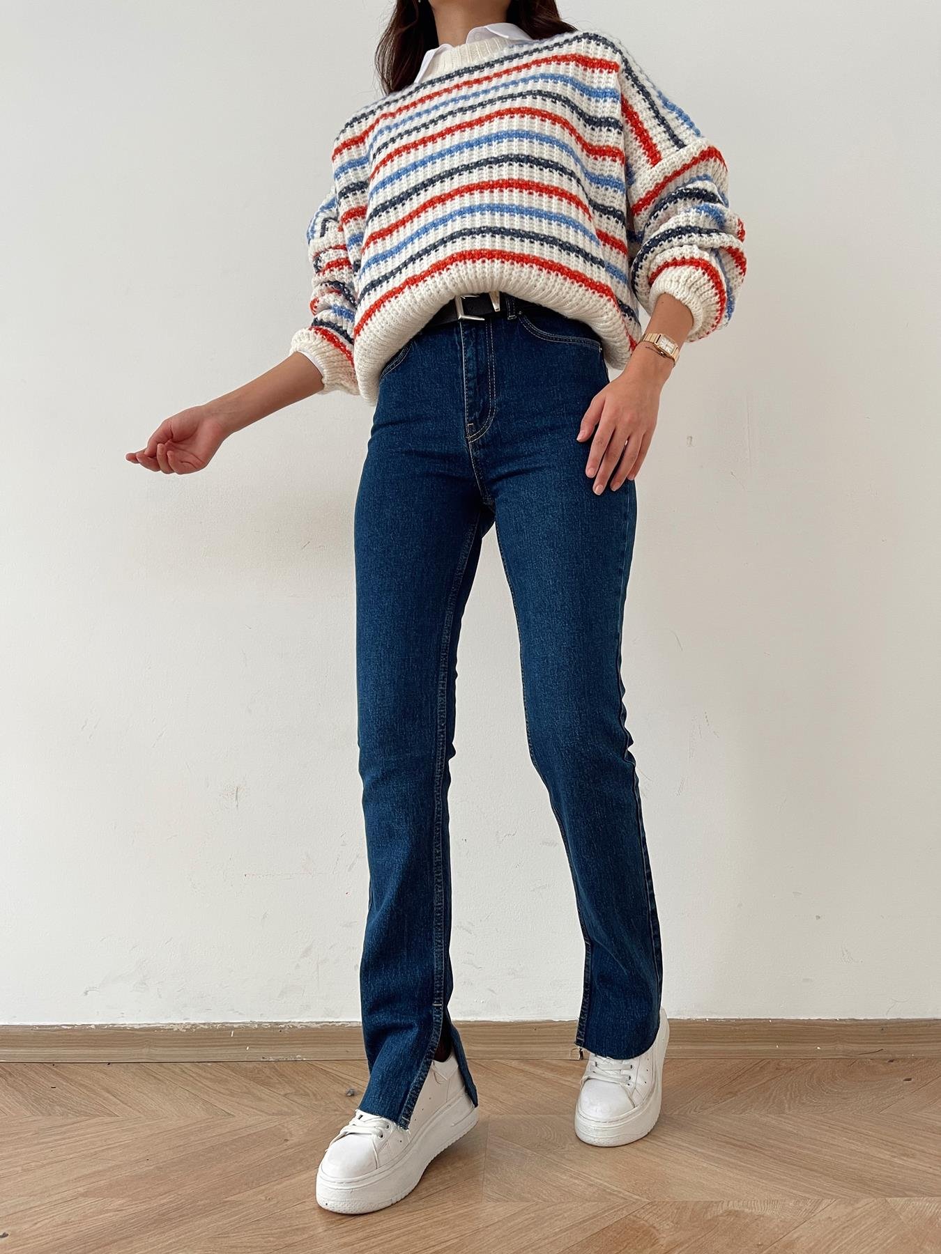 Yanı Kesik Jean LACİVERT