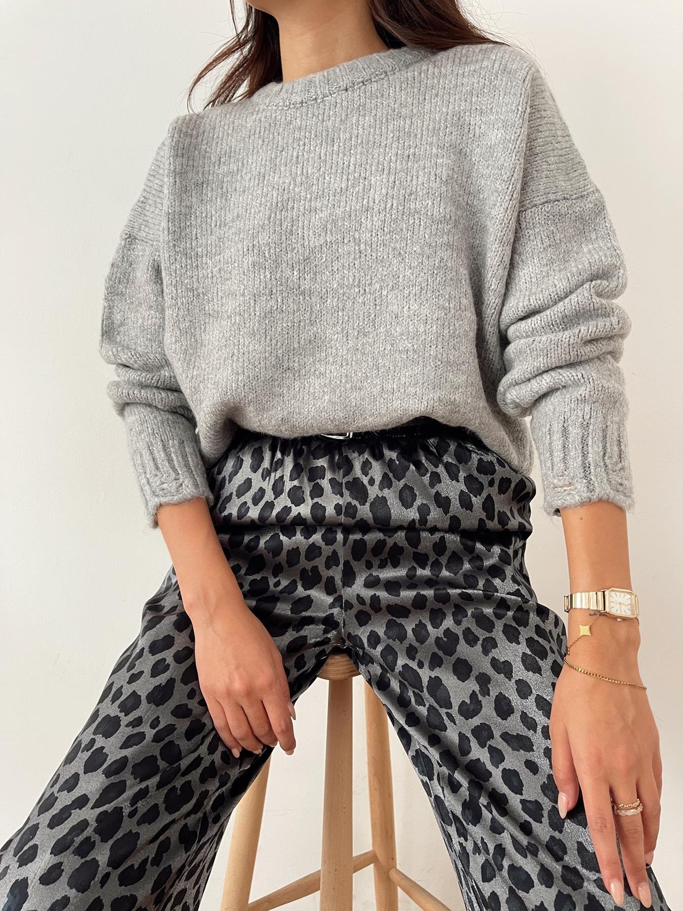 Yırtık Detaylı Triko Kazak GRİ